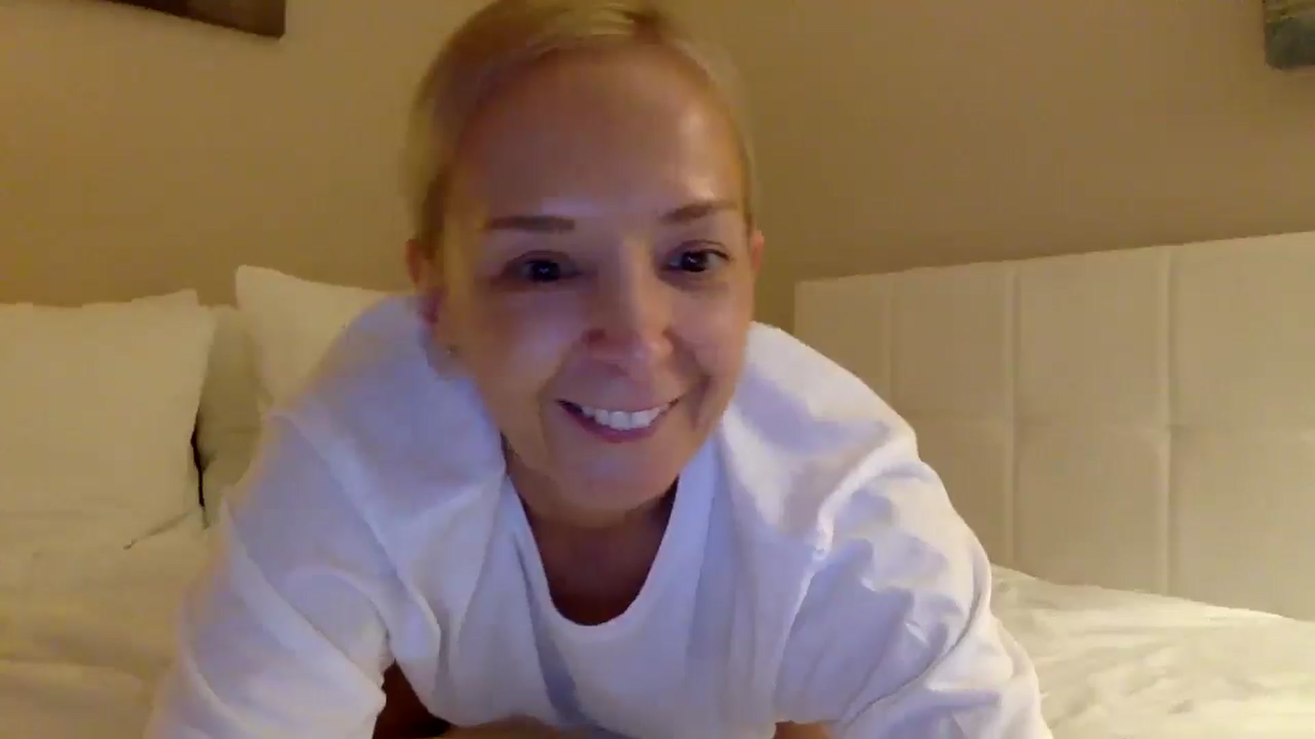 Gallery image thumbnail from Aimee_Angel's myfreecams stream on, 07/14/2025, 22:06 image 5 of 20
