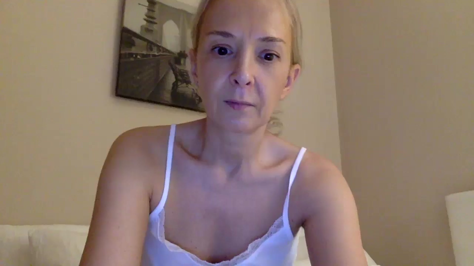 Gallery image thumbnail from Aimee_Angel's myfreecams stream on, 07/18/2025, 18:29 image 7 of 20