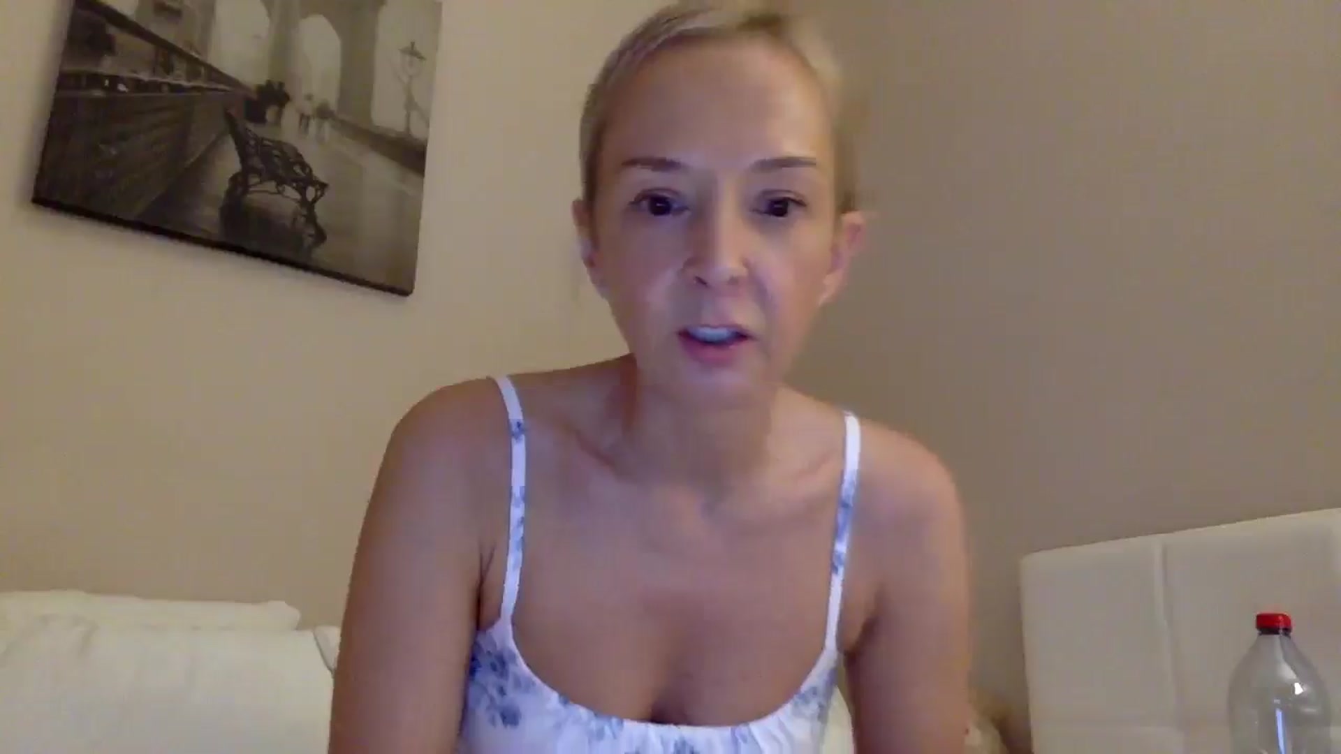 Gallery image thumbnail from Aimee_Angel's myfreecams stream on, 08/12/2025, 17:53 image 19 of 20