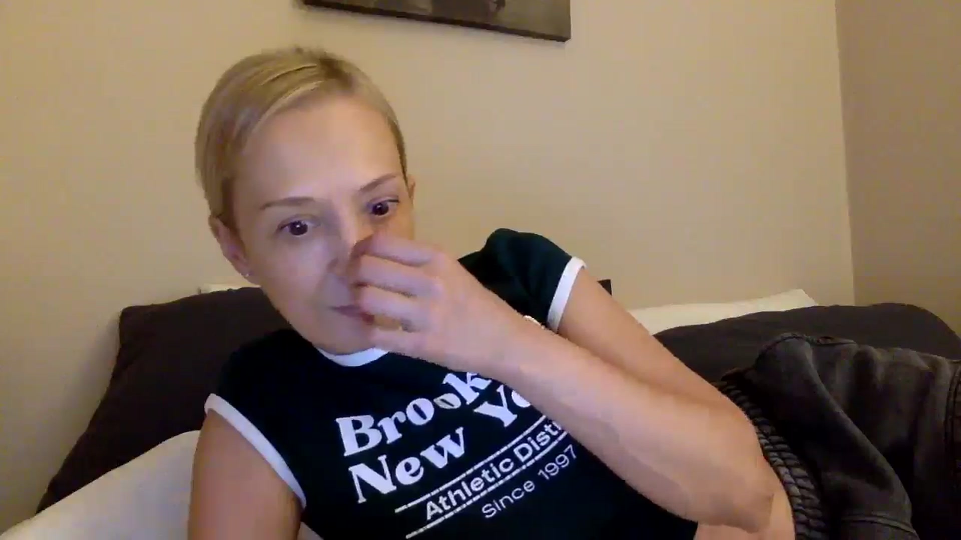 Gallery image thumbnail from Aimee_Angel's myfreecams stream on, 08/20/2025, 20:59 image 19 of 20