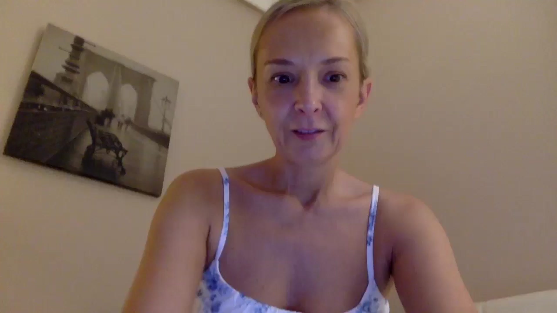 Gallery image thumbnail from Aimee_Angel's myfreecams stream on, 08/30/2025, 20:22 image 11 of 20