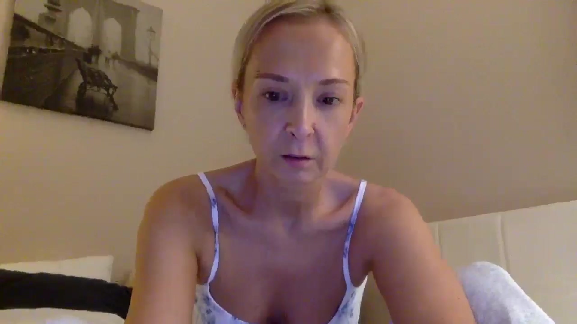 Gallery image thumbnail from Aimee_Angel's myfreecams stream on, 08/31/2025, 21:35 image 10 of 20