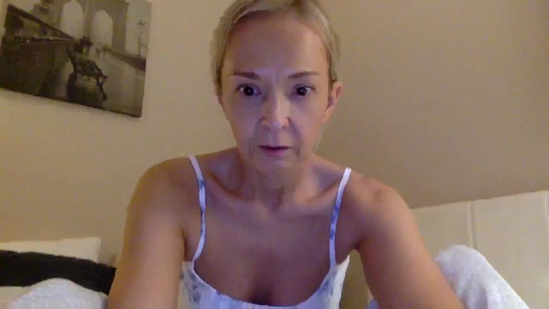 Gallery image thumbnail from Aimee_Angel's myfreecams stream on, 08/31/2025, 21:35 image 7 of 20