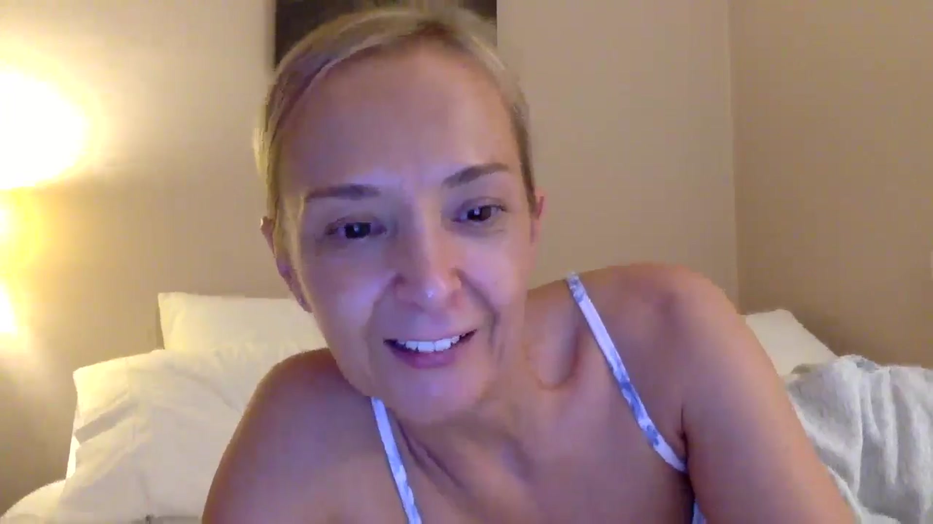Gallery image thumbnail from Aimee_Angel's myfreecams stream on, 09/03/2025, 21:48 image 3 of 20