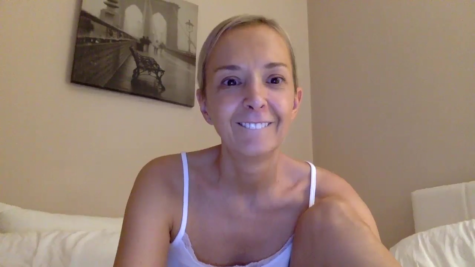 Gallery image thumbnail from Aimee_Angel's myfreecams stream on, 09/05/2025, 18:56 image 15 of 20