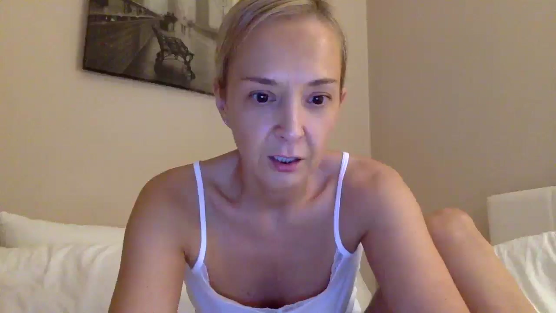 Gallery image thumbnail from Aimee_Angel's myfreecams stream on, 09/05/2025, 18:56 image 17 of 20