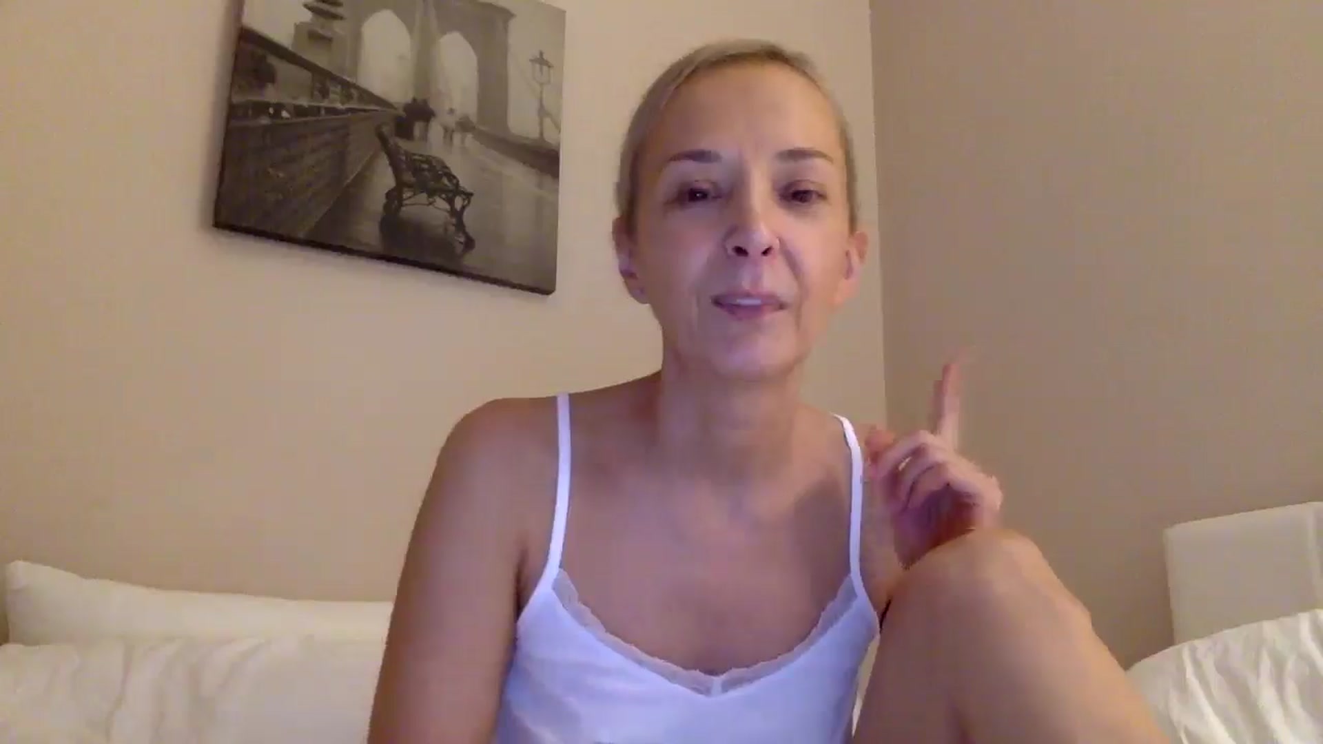Gallery image thumbnail from Aimee_Angel's myfreecams stream on, 09/05/2025, 18:56 image 7 of 20