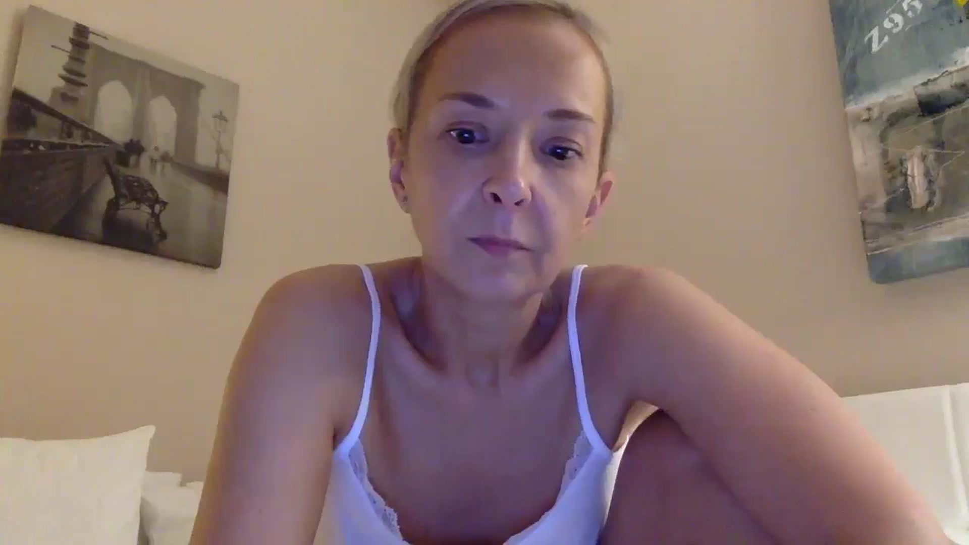 Gallery image thumbnail from Aimee_Angel's myfreecams stream on, 09/05/2025, 22:18 image 20 of 20