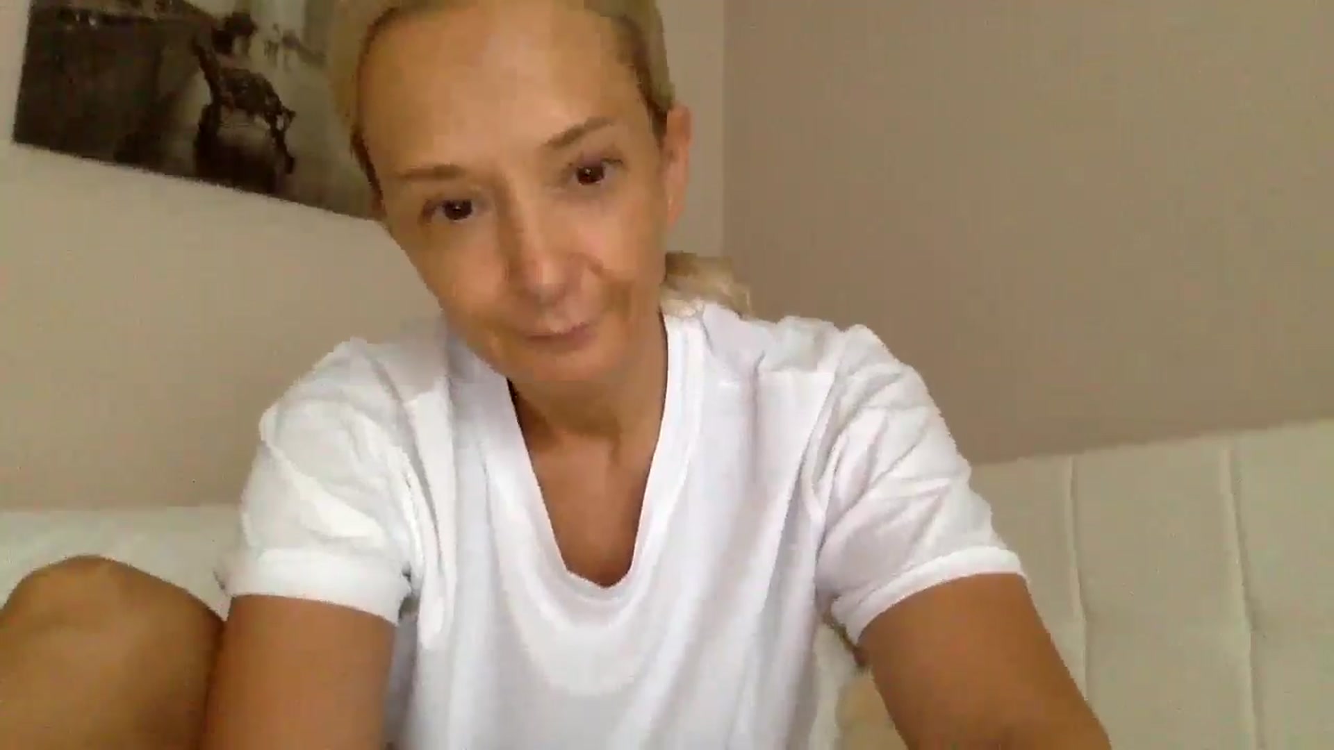 Gallery image thumbnail from Aimee_Angel's myfreecams stream on, 09/13/2025, 16:40 image 10 of 20