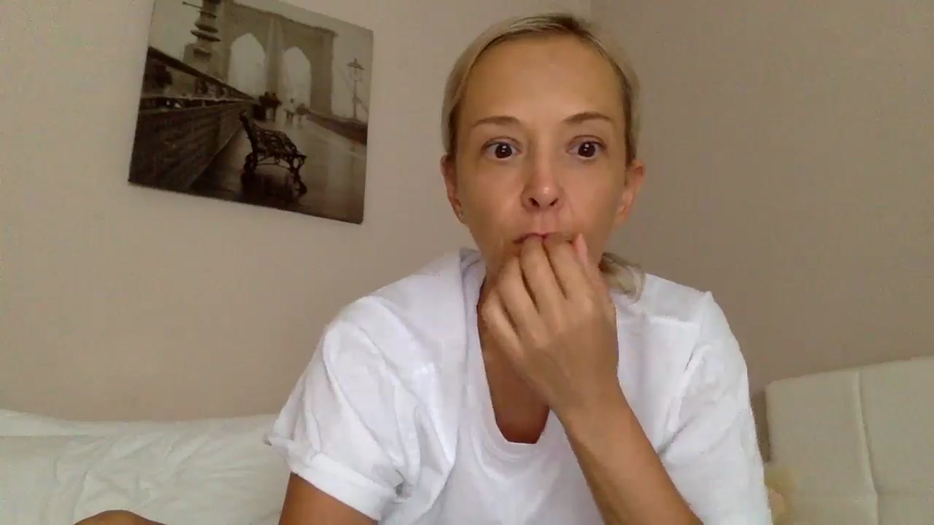 Gallery image thumbnail from Aimee_Angel's myfreecams stream on, 09/13/2025, 16:40 image 15 of 20
