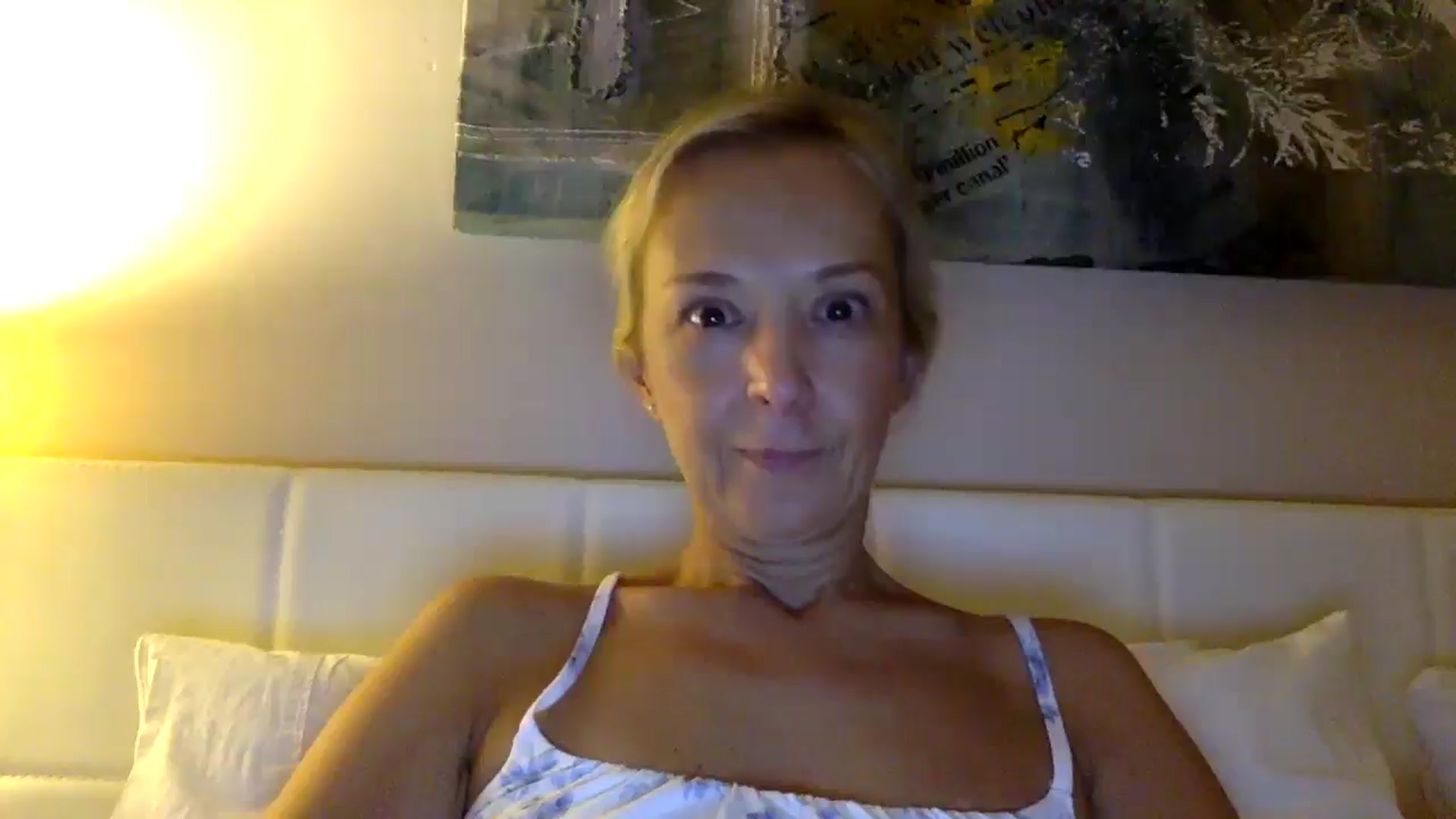 Gallery image thumbnail from Aimee_Angel's myfreecams stream on, 09/18/2025, 22:00 image 3 of 20