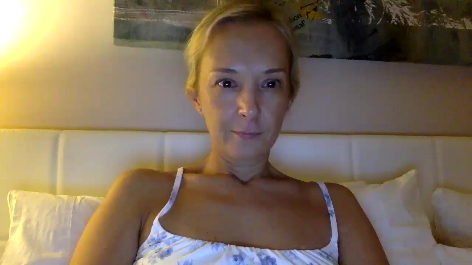 Gallery image thumbnail from Aimee_Angel's myfreecams stream on, 09/18/2025, 22:00 image 4 of 20