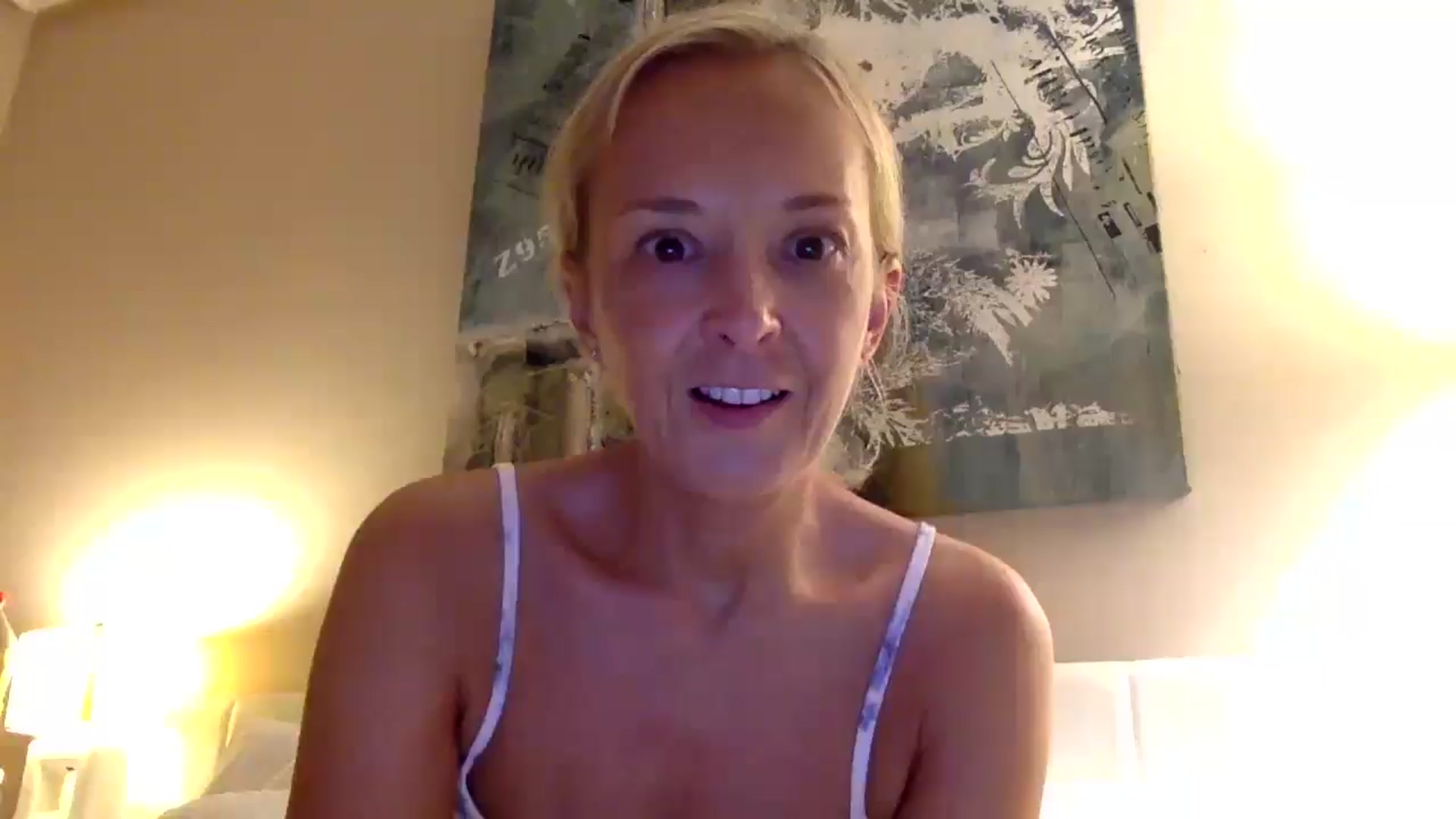 Gallery image thumbnail from Aimee_Angel's myfreecams stream on, 09/18/2025, 22:00 image 17 of 20