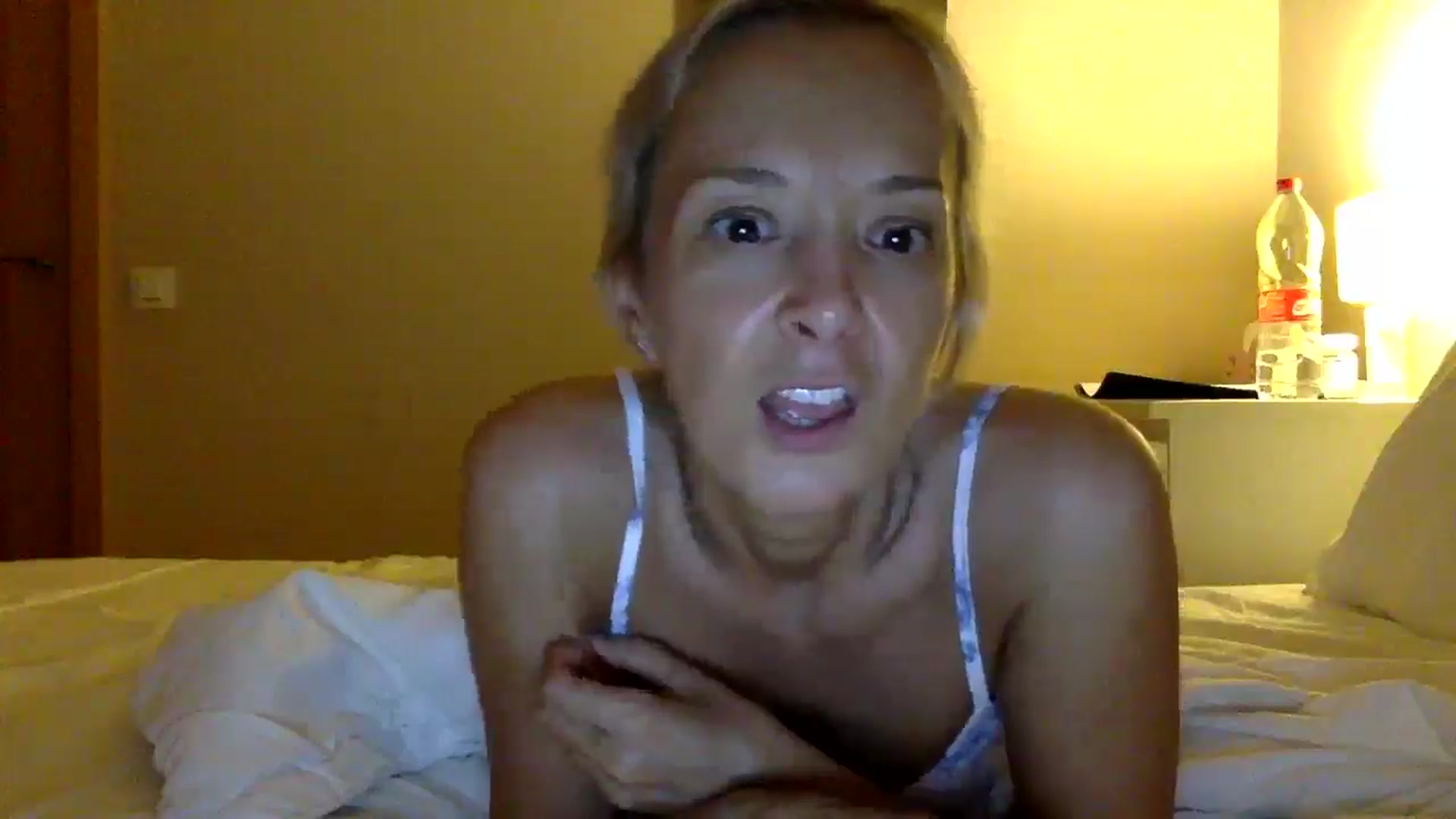 Gallery image thumbnail from Aimee_Angel's myfreecams stream on, 09/18/2025, 22:00 image 11 of 20