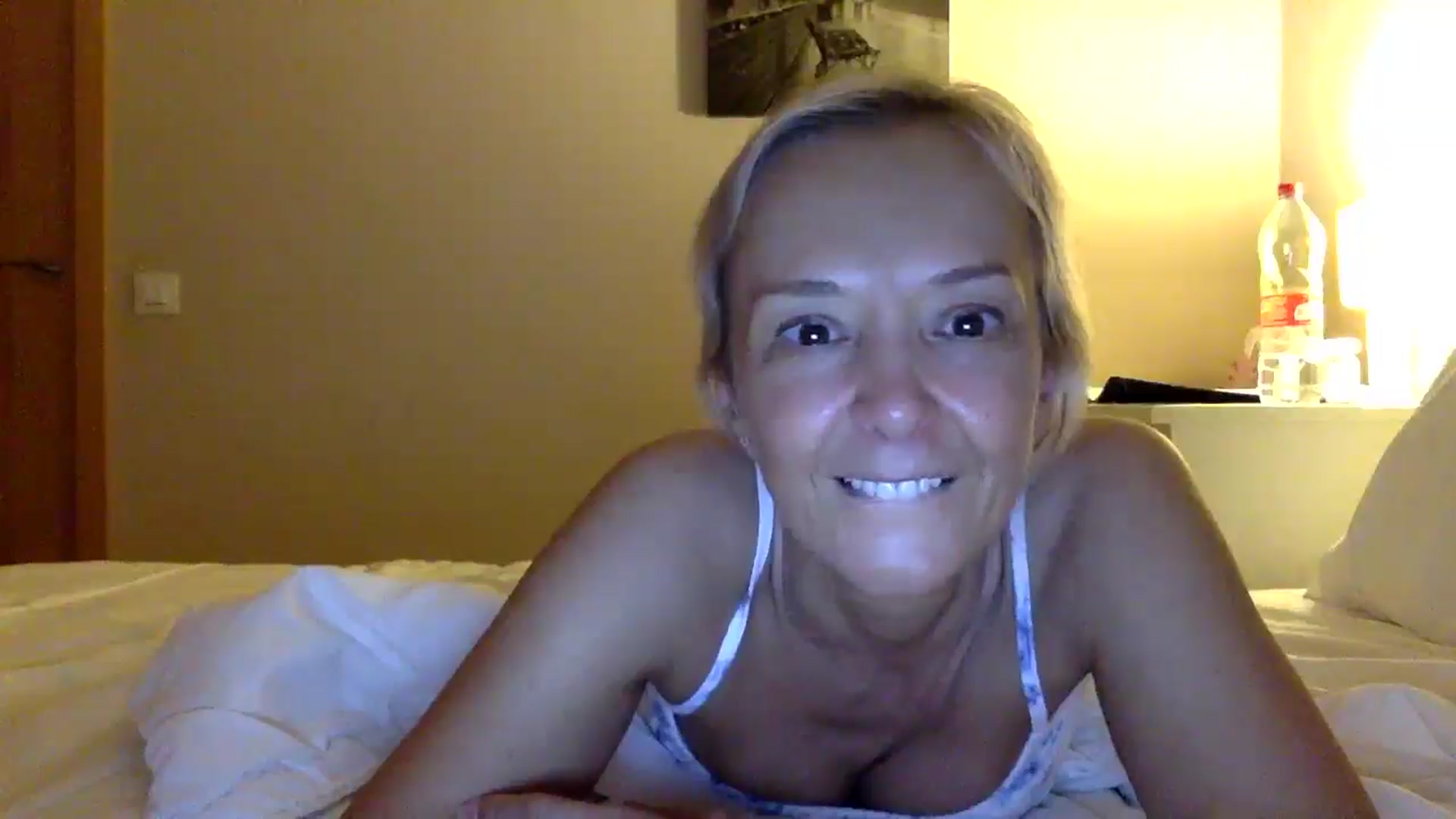 Gallery image thumbnail from Aimee_Angel's myfreecams stream on, 09/18/2025, 22:00 image 12 of 20