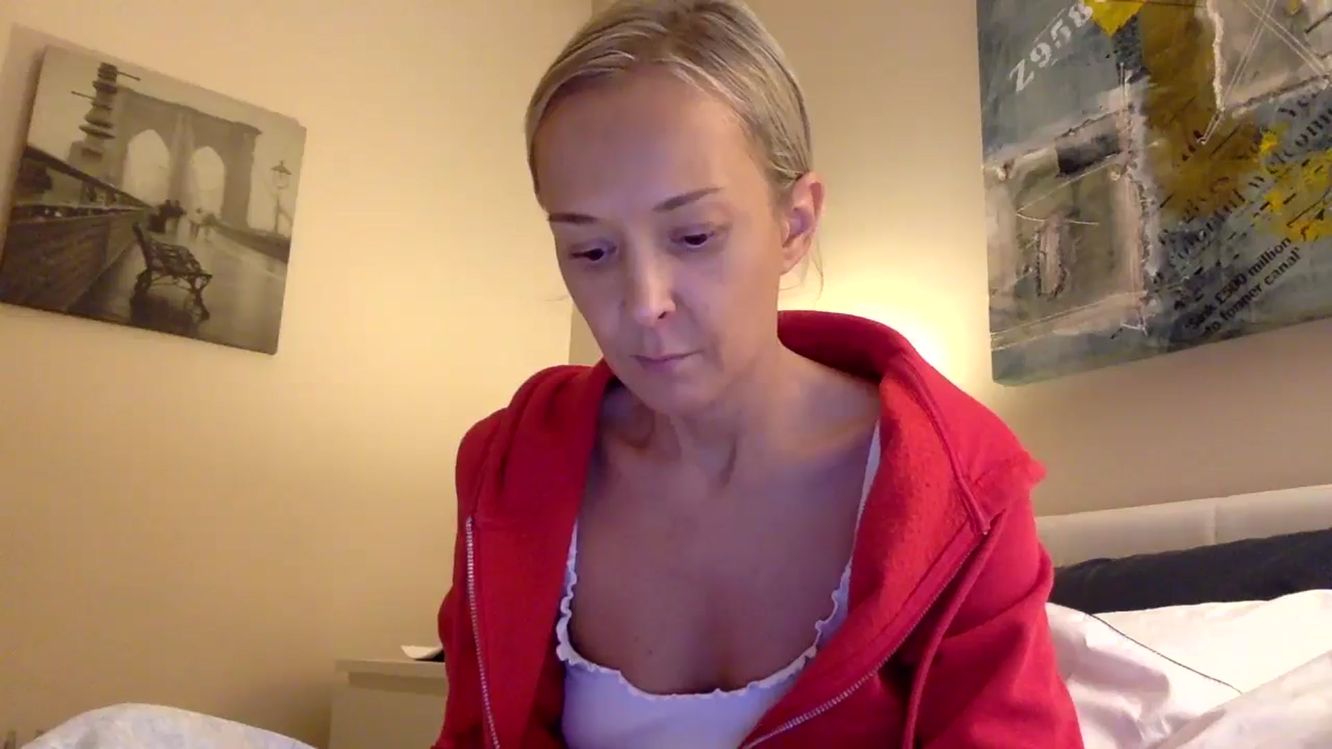 Gallery image thumbnail from Aimee_Angel's myfreecams stream on, 11/01/2025, 18:43 image 17 of 20