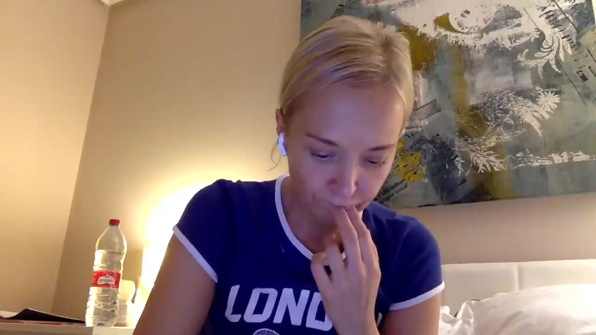 Gallery image thumbnail from Aimee_Angel's myfreecams stream on, 11/20/2025, 17:30 image 3 of 20