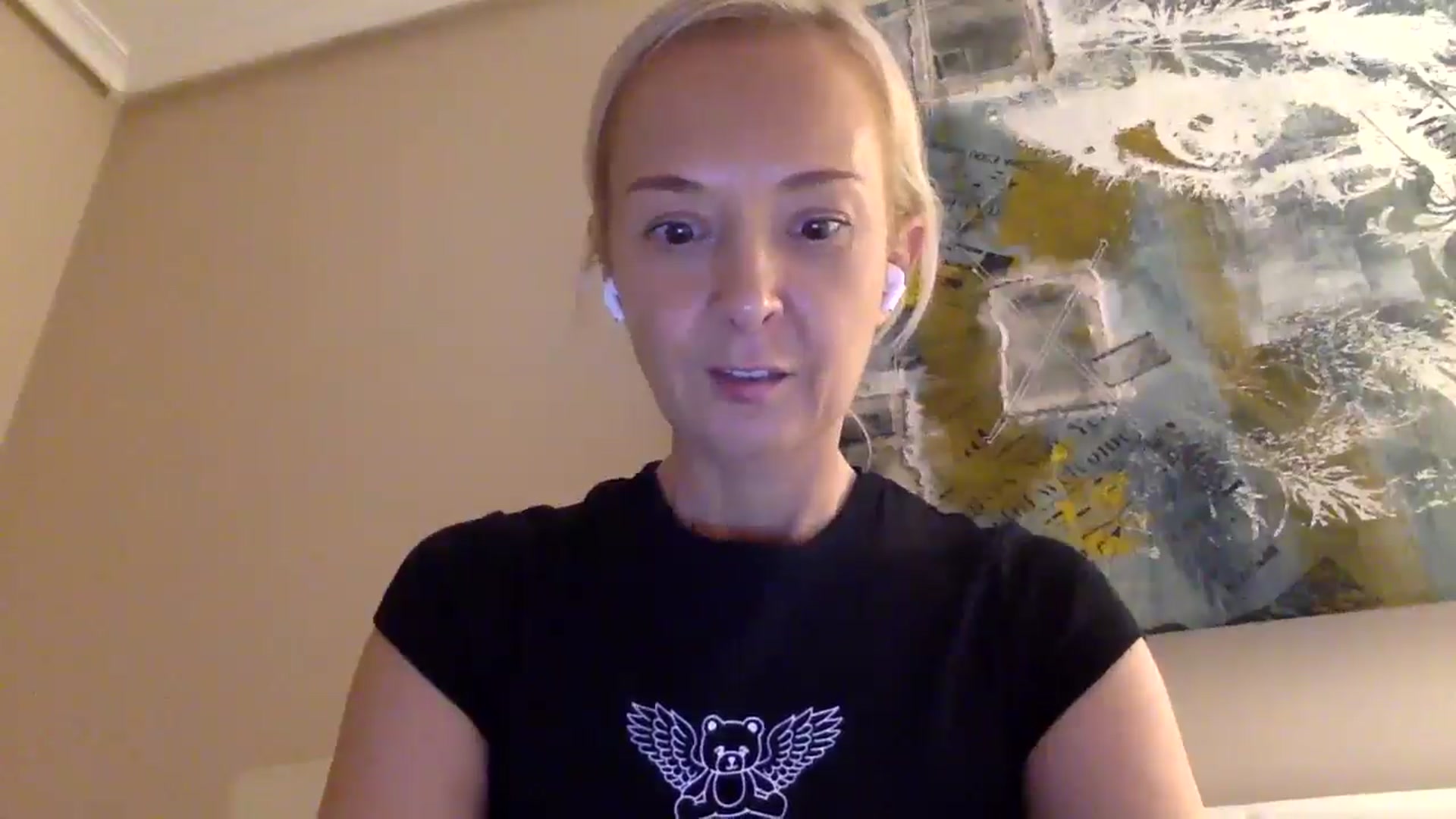 Gallery image thumbnail from Aimee_Angel's myfreecams stream on, 11/23/2025, 19:46 image 15 of 20
