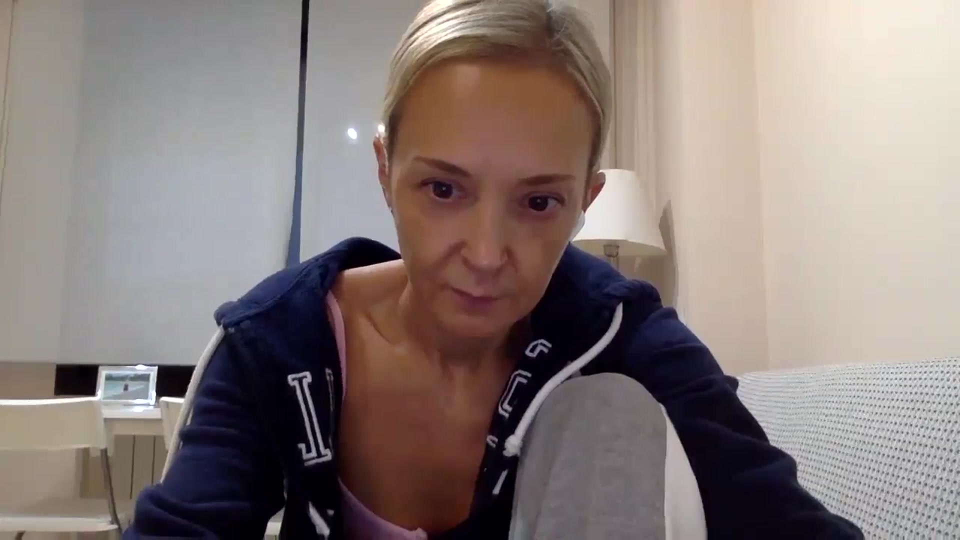 Gallery image thumbnail from Aimeee555's myfreecams stream on, 09/25/2023, 18:41 image 4 of 20