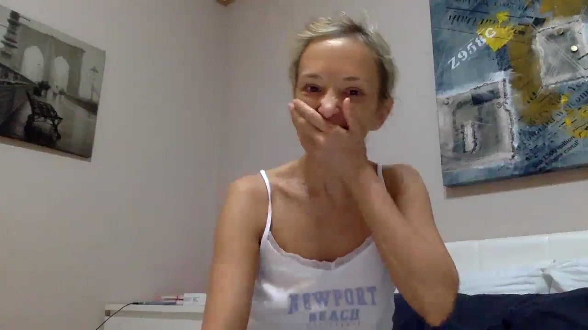 Gallery image thumbnail from Aimeee555's myfreecams stream on, 10/07/2023, 19:19 image 2 of 20