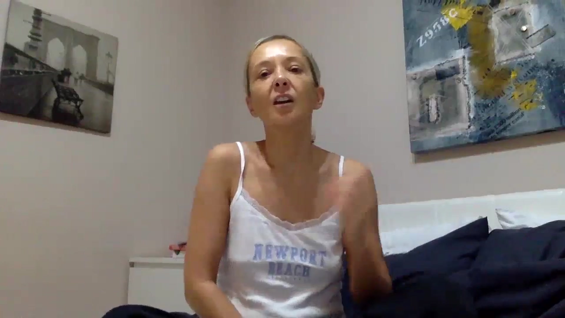 Gallery image thumbnail from Aimeee555's myfreecams stream on, 10/13/2023, 15:32 image 4 of 20