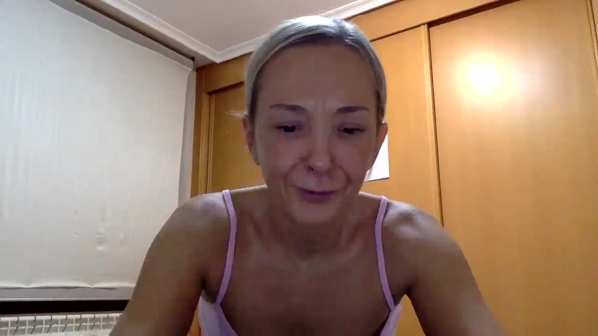 Gallery image thumbnail from Aimeee555's myfreecams stream on, 10/17/2023, 18:19 image 13 of 20