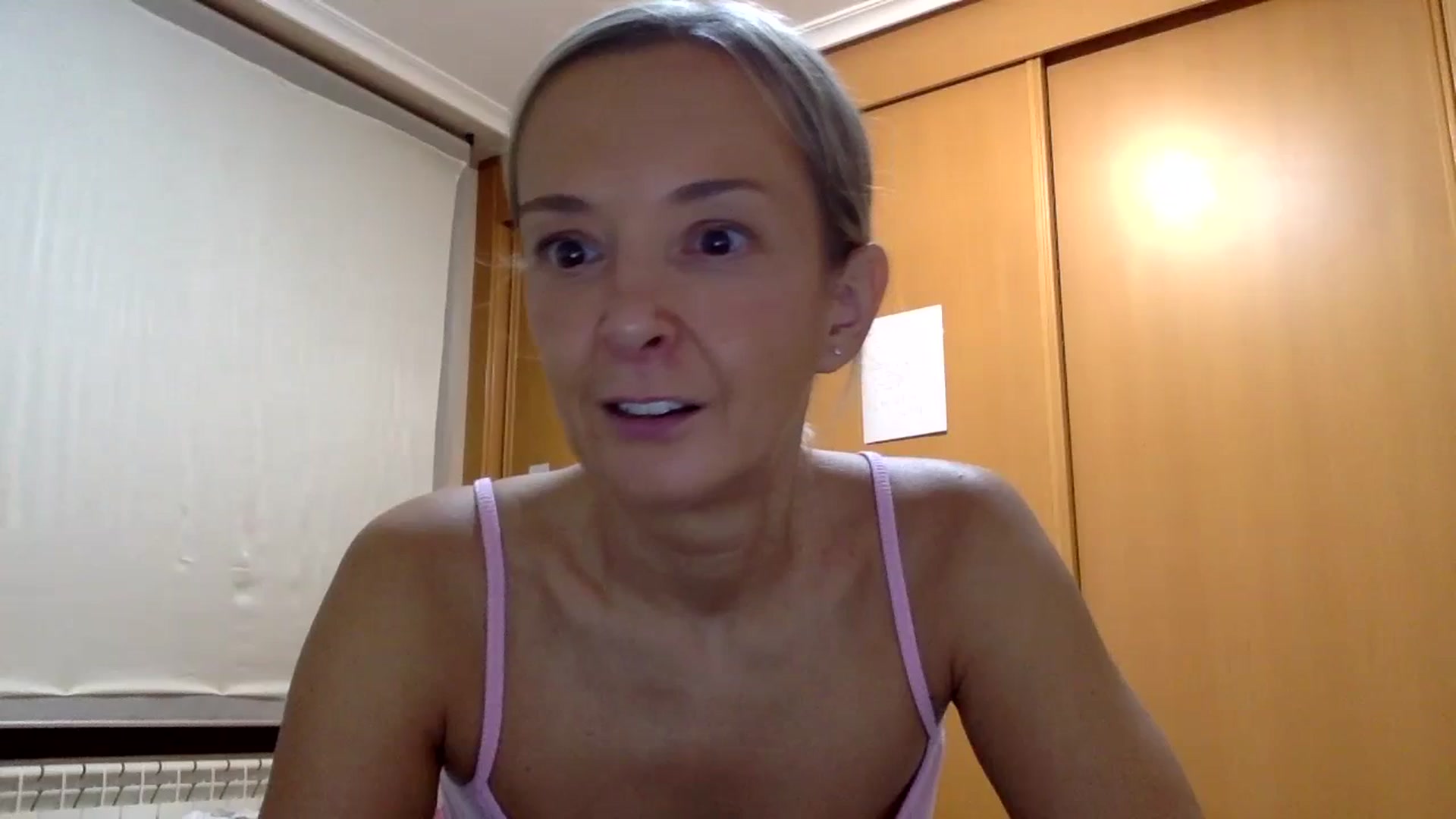 Gallery image thumbnail from Aimeee555's myfreecams stream on, 10/17/2023, 18:19 image 12 of 20
