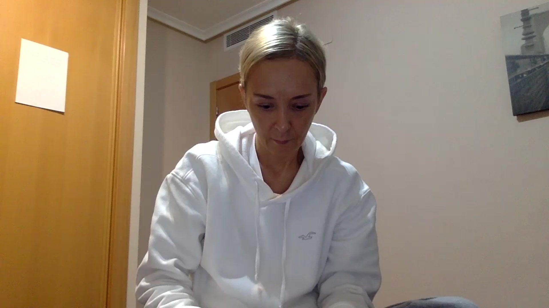 Gallery image thumbnail from Aimeee555's myfreecams stream on, 10/30/2023, 21:12 image 15 of 20