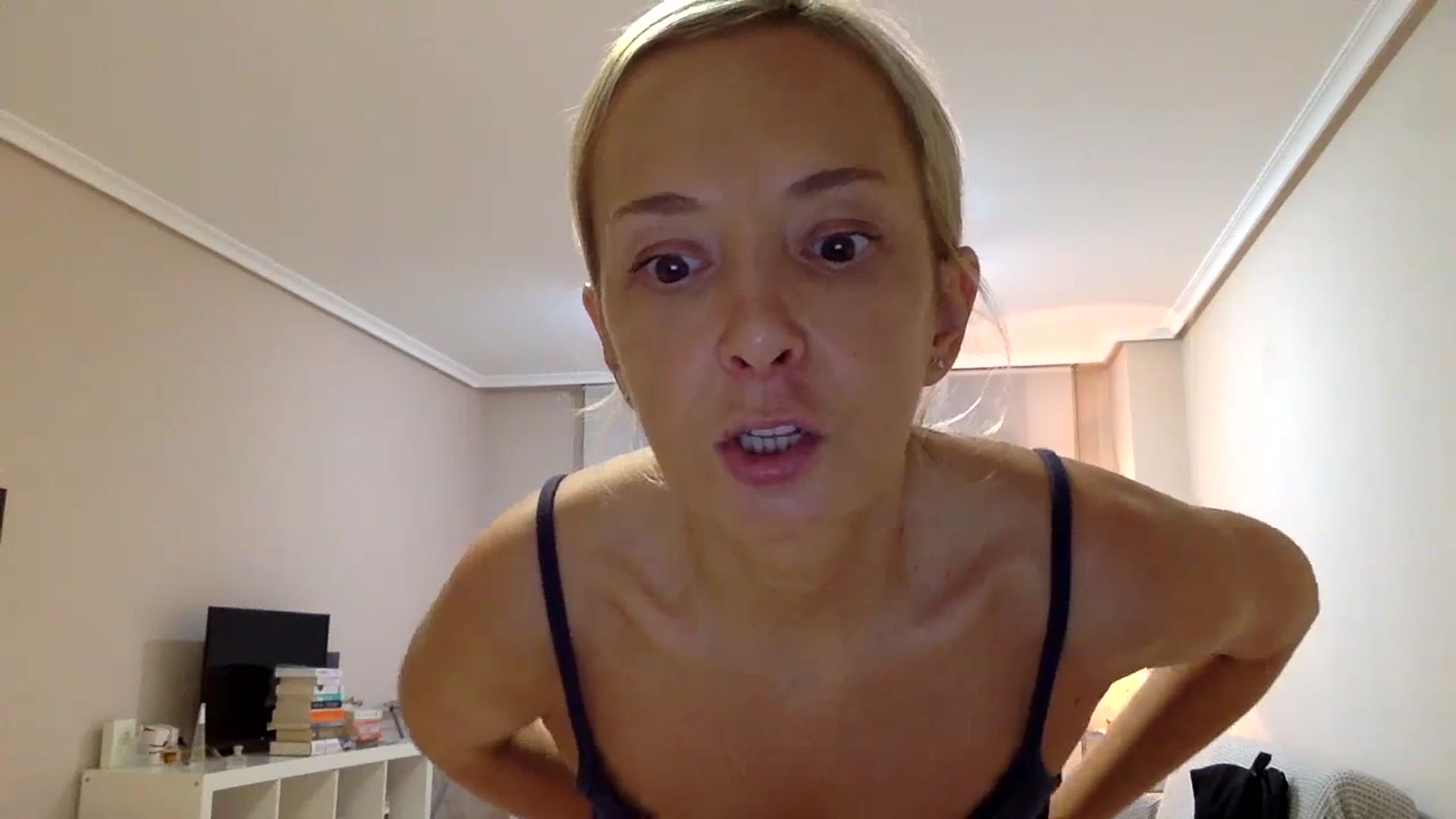 Gallery image thumbnail from Aimeee555's myfreecams stream on, 11/10/2023, 22:38 image 10 of 20