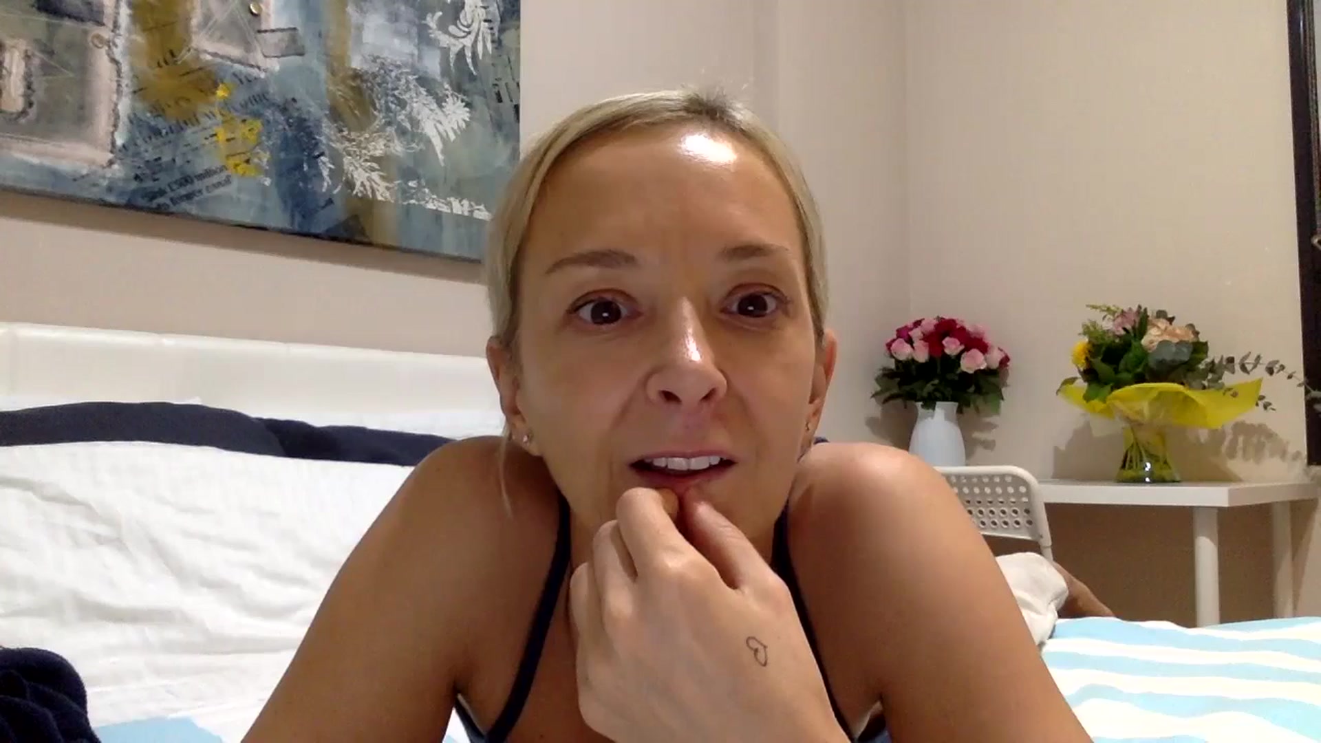Gallery image thumbnail from Aimeee555's myfreecams stream on, 11/11/2023, 23:38 image 3 of 20