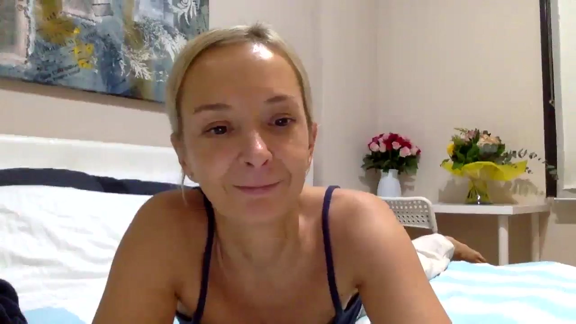 Gallery image thumbnail from Aimeee555's myfreecams stream on, 11/11/2023, 23:38 image 7 of 20