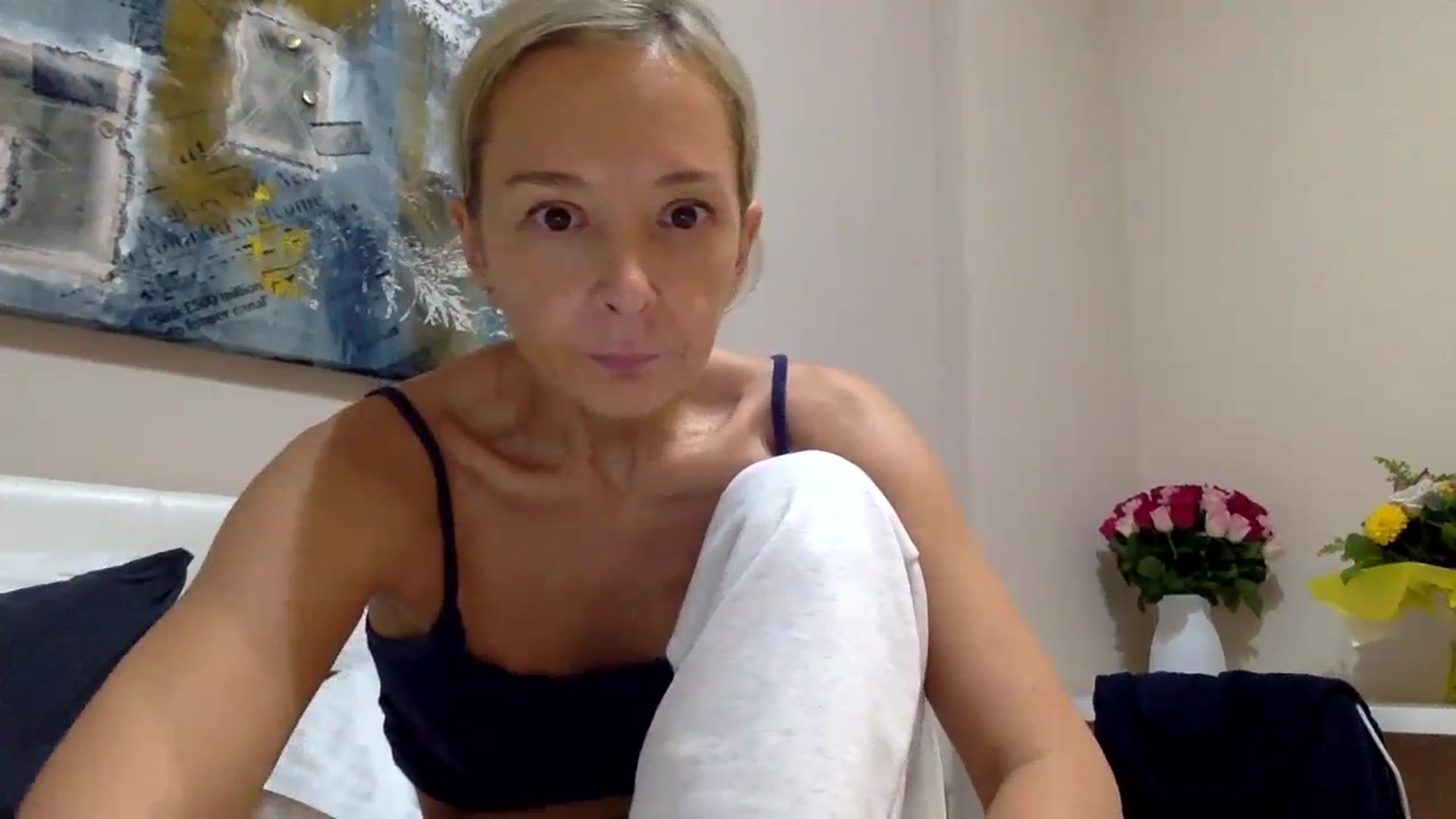Gallery image thumbnail from Aimeee555's myfreecams stream on, 11/12/2023, 19:35 image 14 of 20