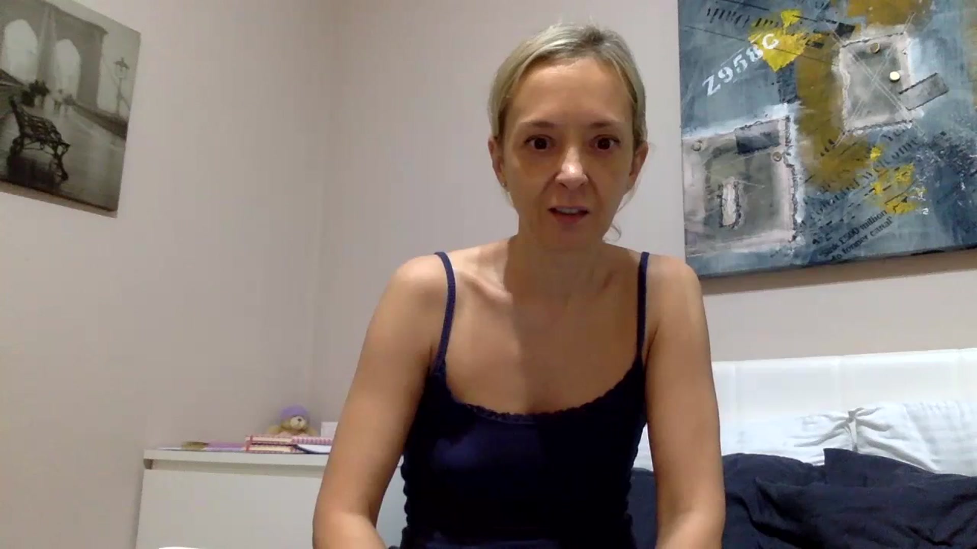 Gallery image thumbnail from Aimeee555's myfreecams stream on, 11/20/2023, 20:33 image 6 of 20
