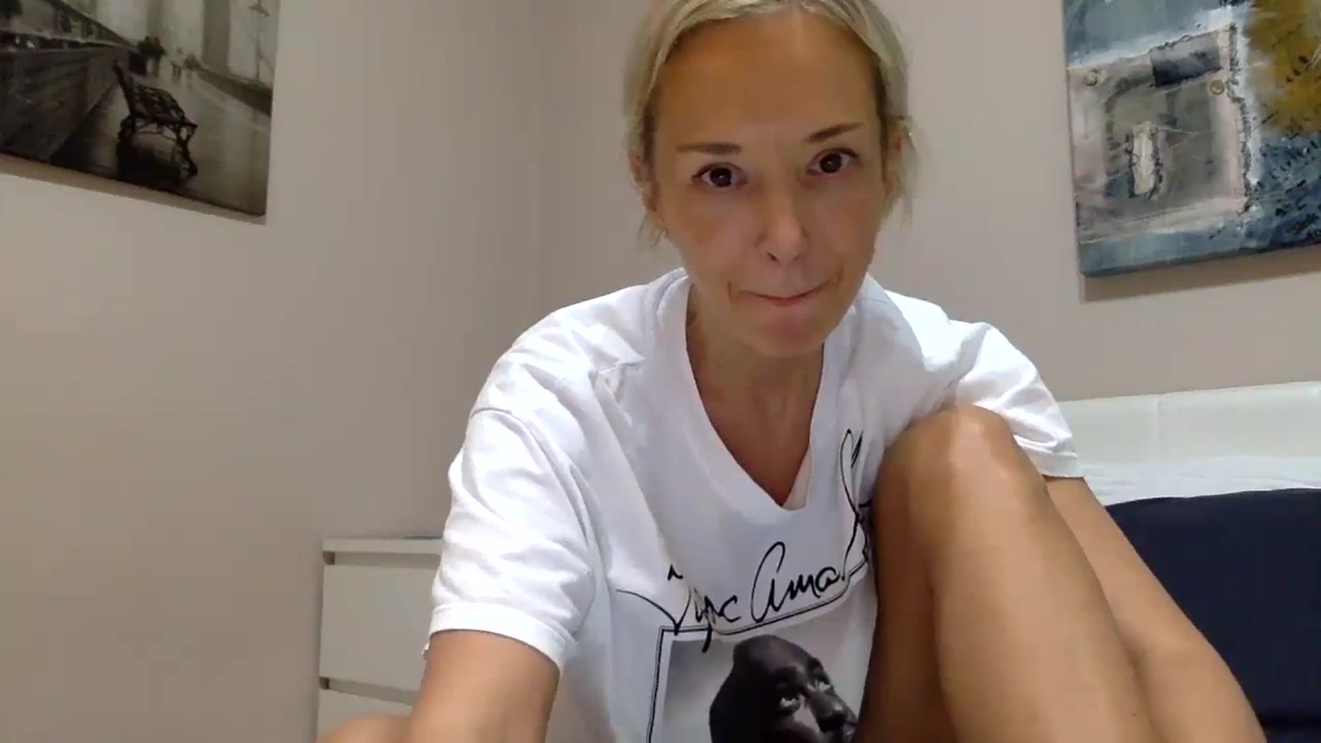 Gallery image thumbnail from Aimeee555's myfreecams stream on, 12/09/2023, 22:07 image 17 of 20