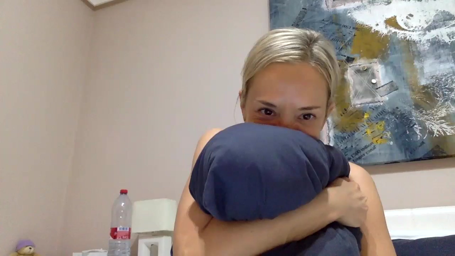 Gallery image thumbnail from Aimeee555's myfreecams stream on, 12/14/2023, 20:35 image 7 of 20
