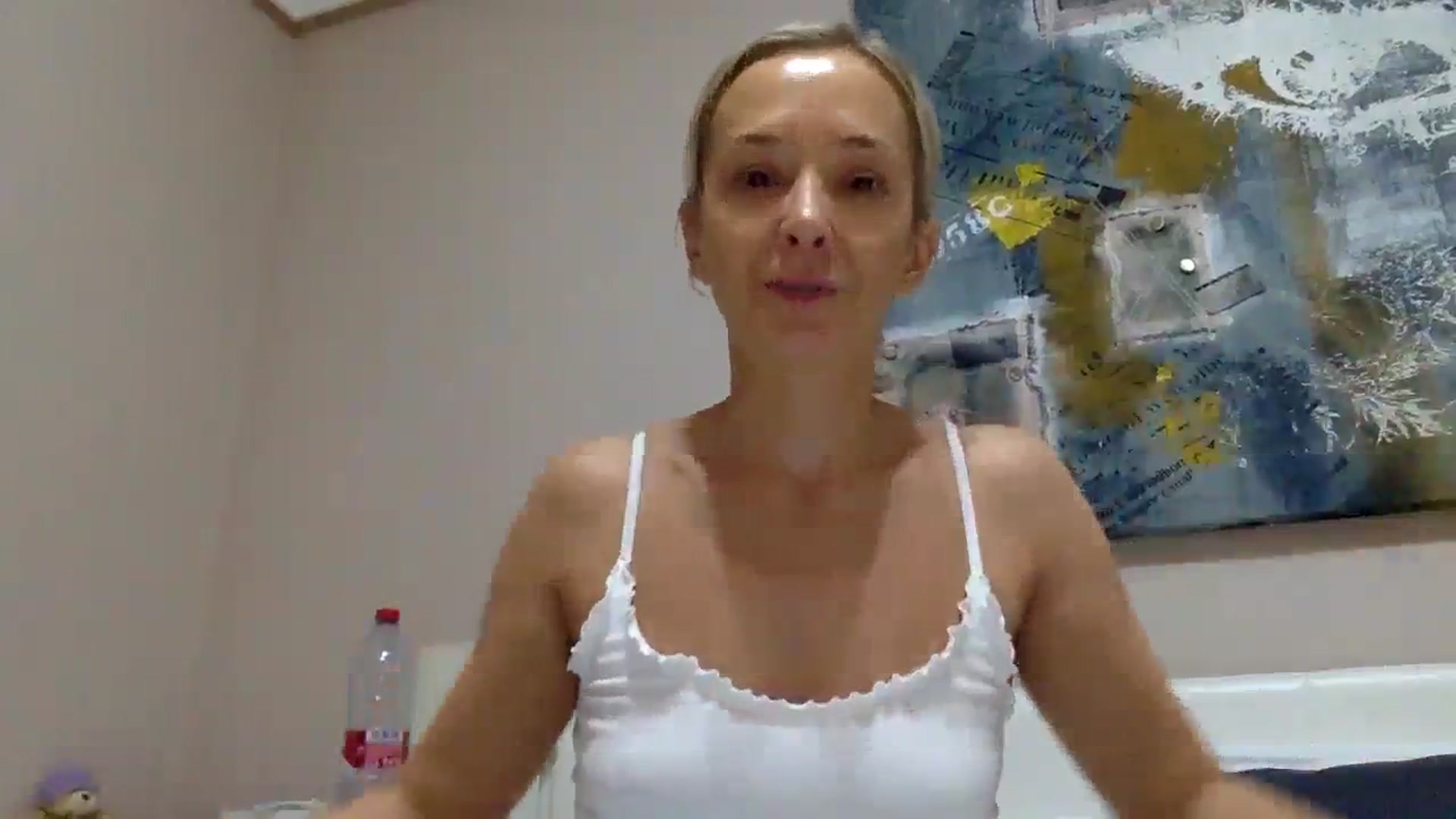 Gallery image thumbnail from Aimeee555's myfreecams stream on, 12/14/2023, 20:35 image 4 of 20