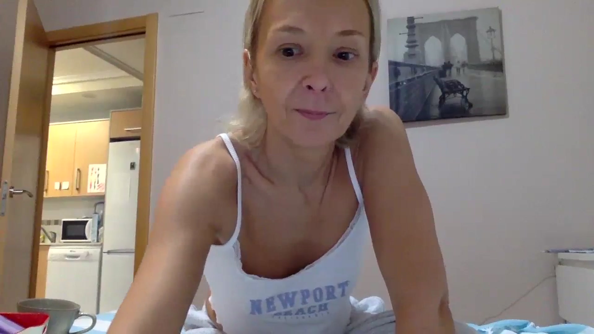 Gallery image thumbnail from Aimeee555's myfreecams stream on, 12/27/2023, 16:49 image 2 of 20