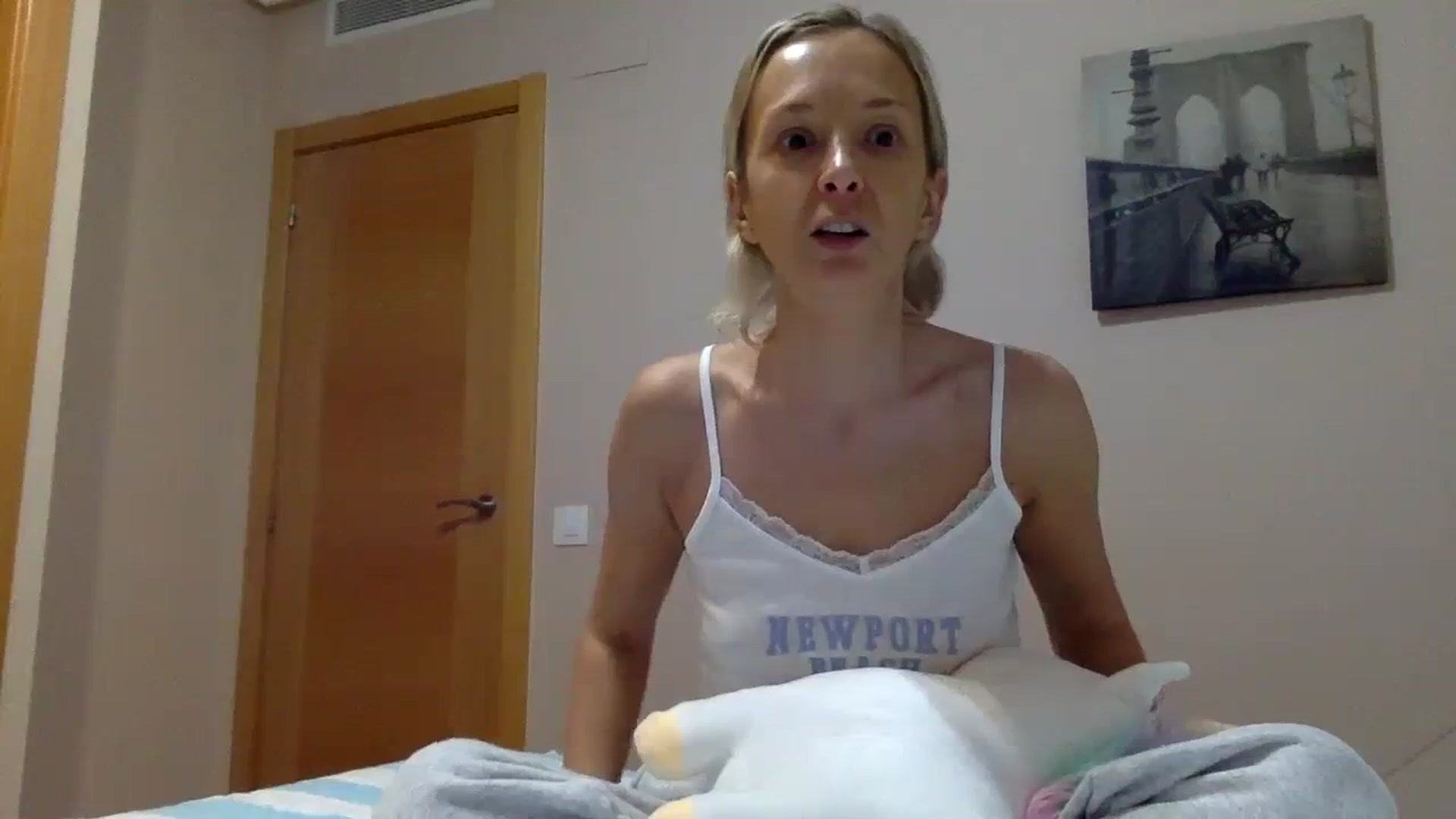 Gallery image thumbnail from Aimeee555's myfreecams stream on, 12/27/2023, 16:49 image 18 of 20
