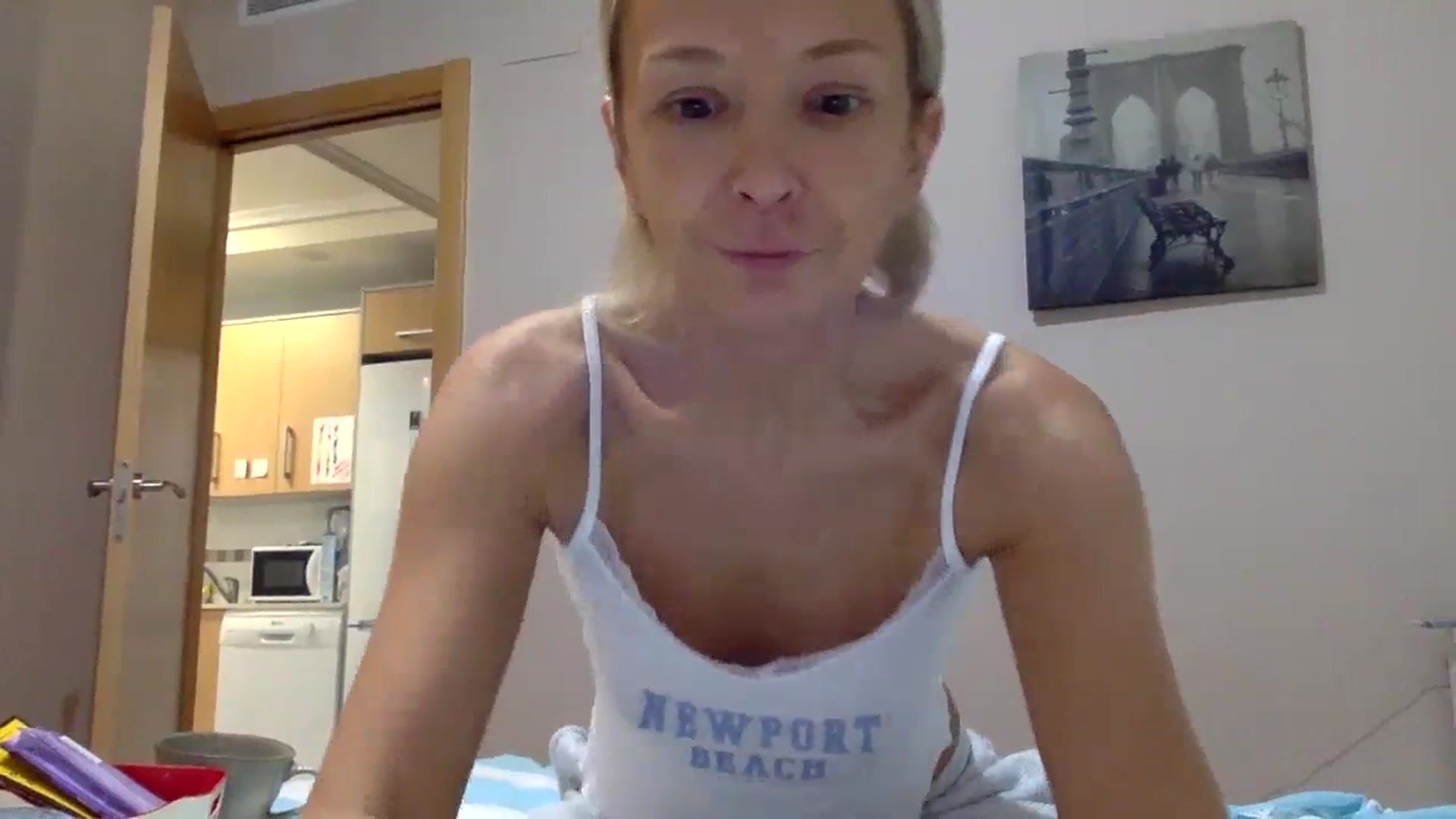 Gallery image thumbnail from Aimeee555's myfreecams stream on, 12/27/2023, 16:49 image 5 of 20
