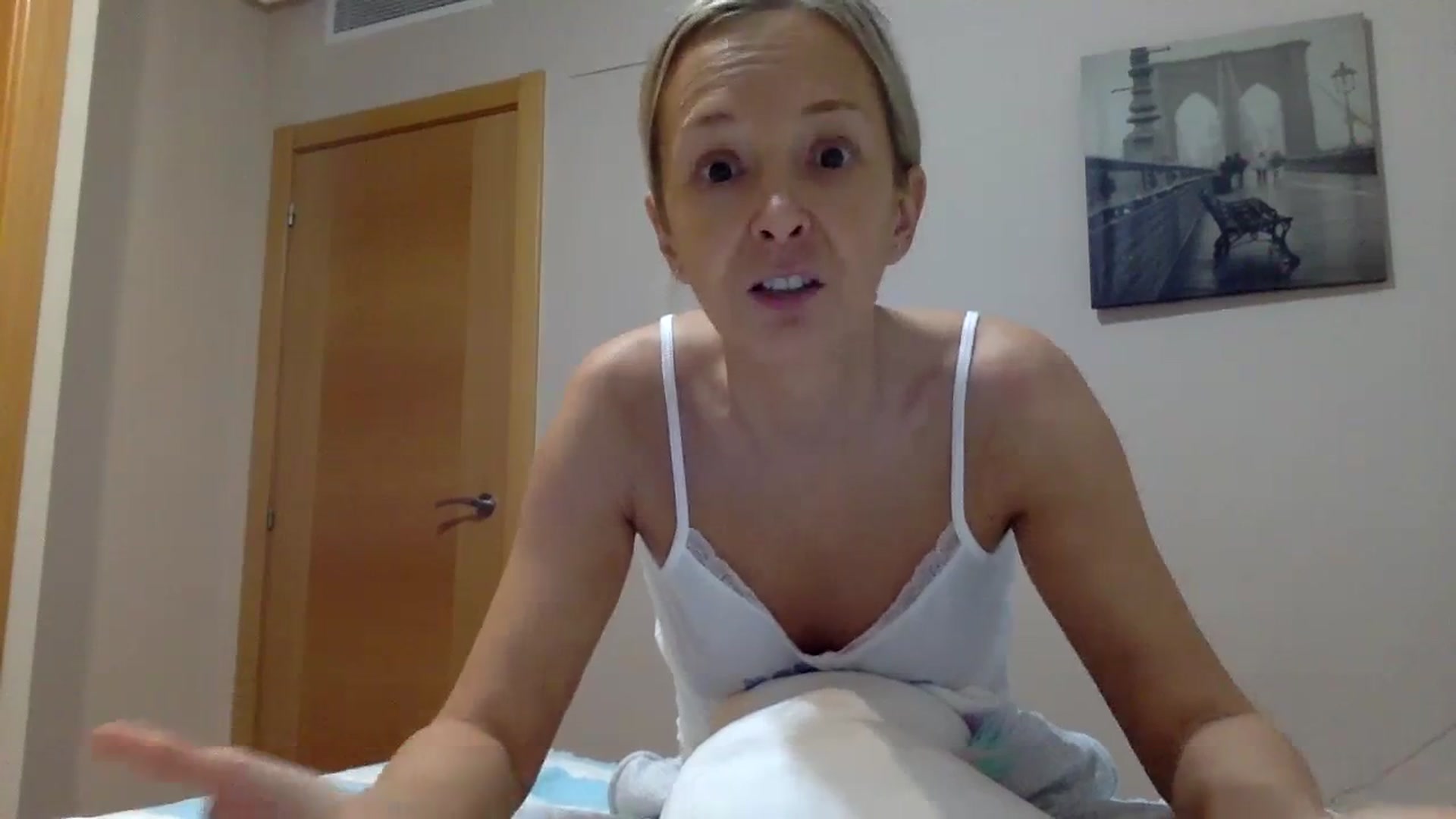 Gallery image thumbnail from Aimeee555's myfreecams stream on, 12/27/2023, 16:49 image 20 of 20