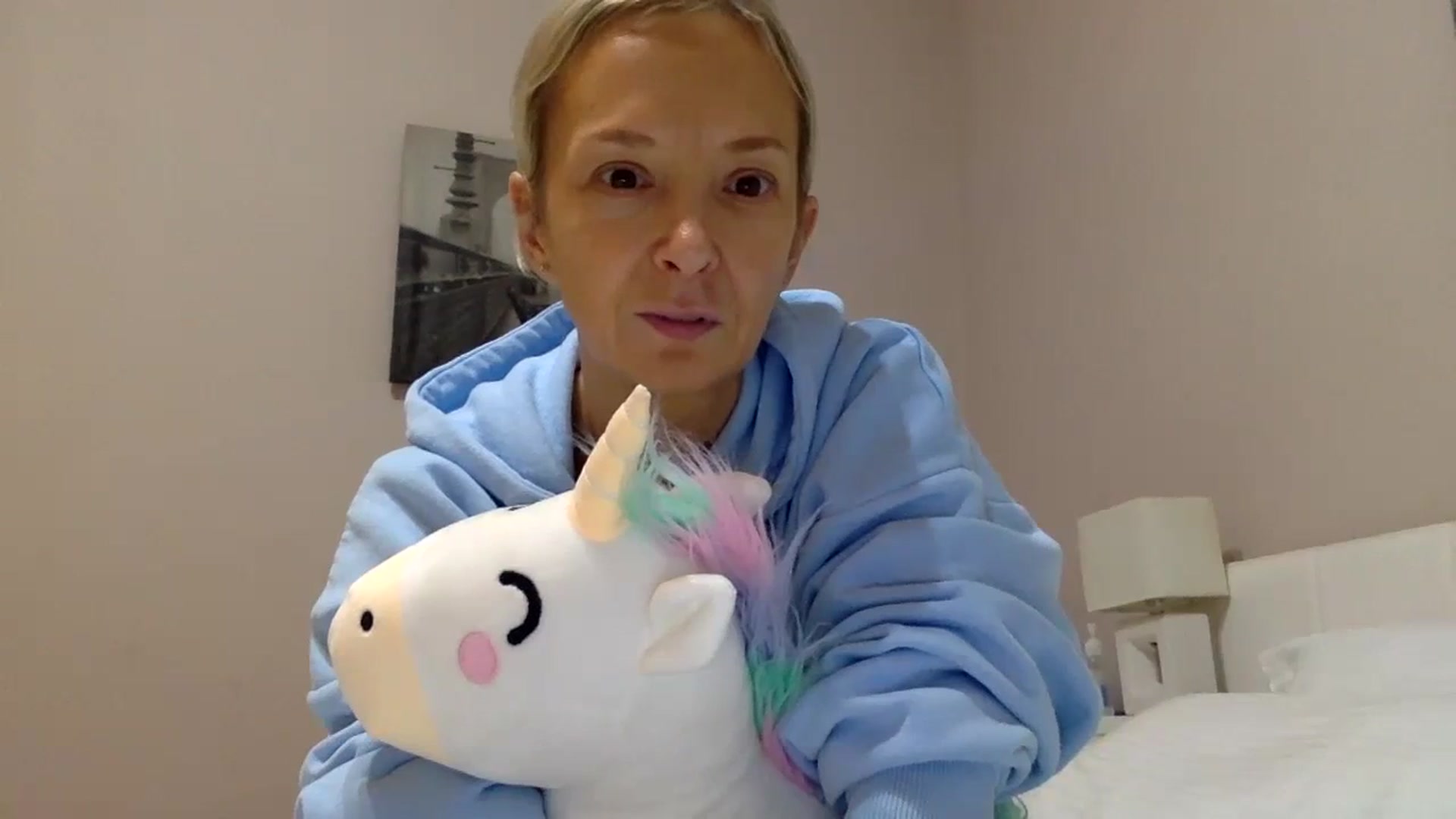 Gallery image thumbnail from Aimeee555's myfreecams stream on, 12/28/2023, 19:24 image 18 of 20