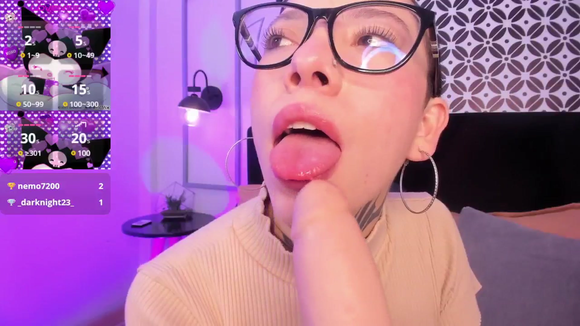 Gallery image thumbnail from Aimi_au's myfreecams stream on, 10/03/2024, 24:01 image 11 of 20
