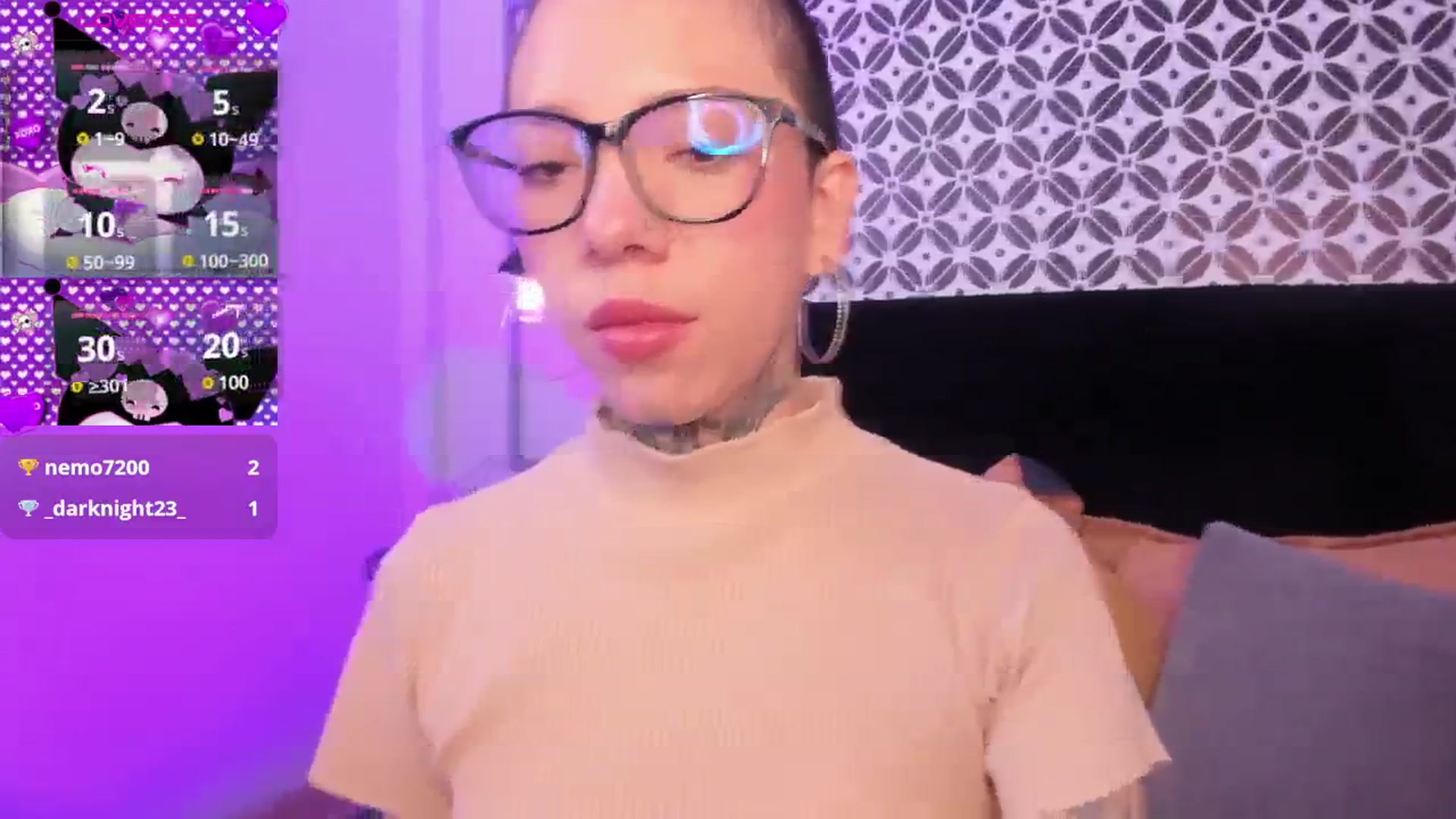 Gallery image thumbnail from Aimi_au's myfreecams stream on, 10/03/2024, 24:01 image 7 of 20