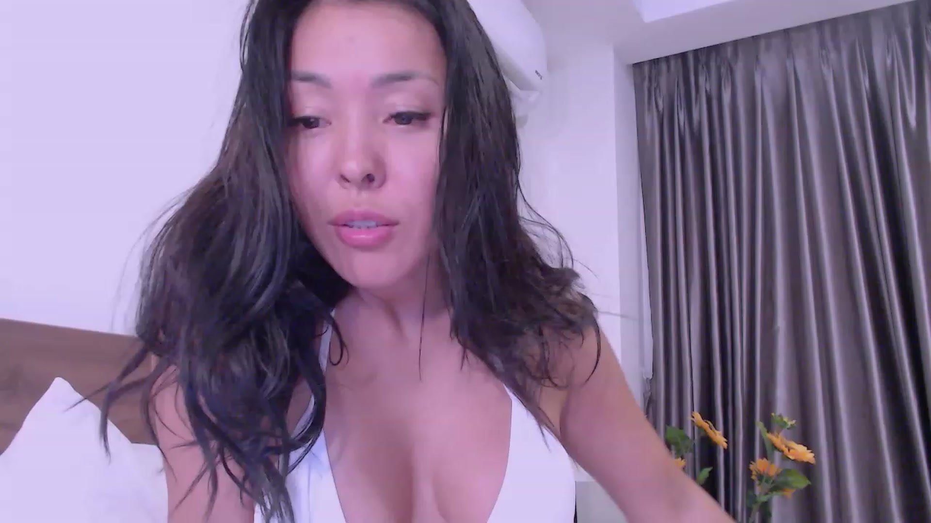 Gallery image thumbnail from Aina_'s myfreecams stream on, 02/15/2023, 12:04 image 8 of 20