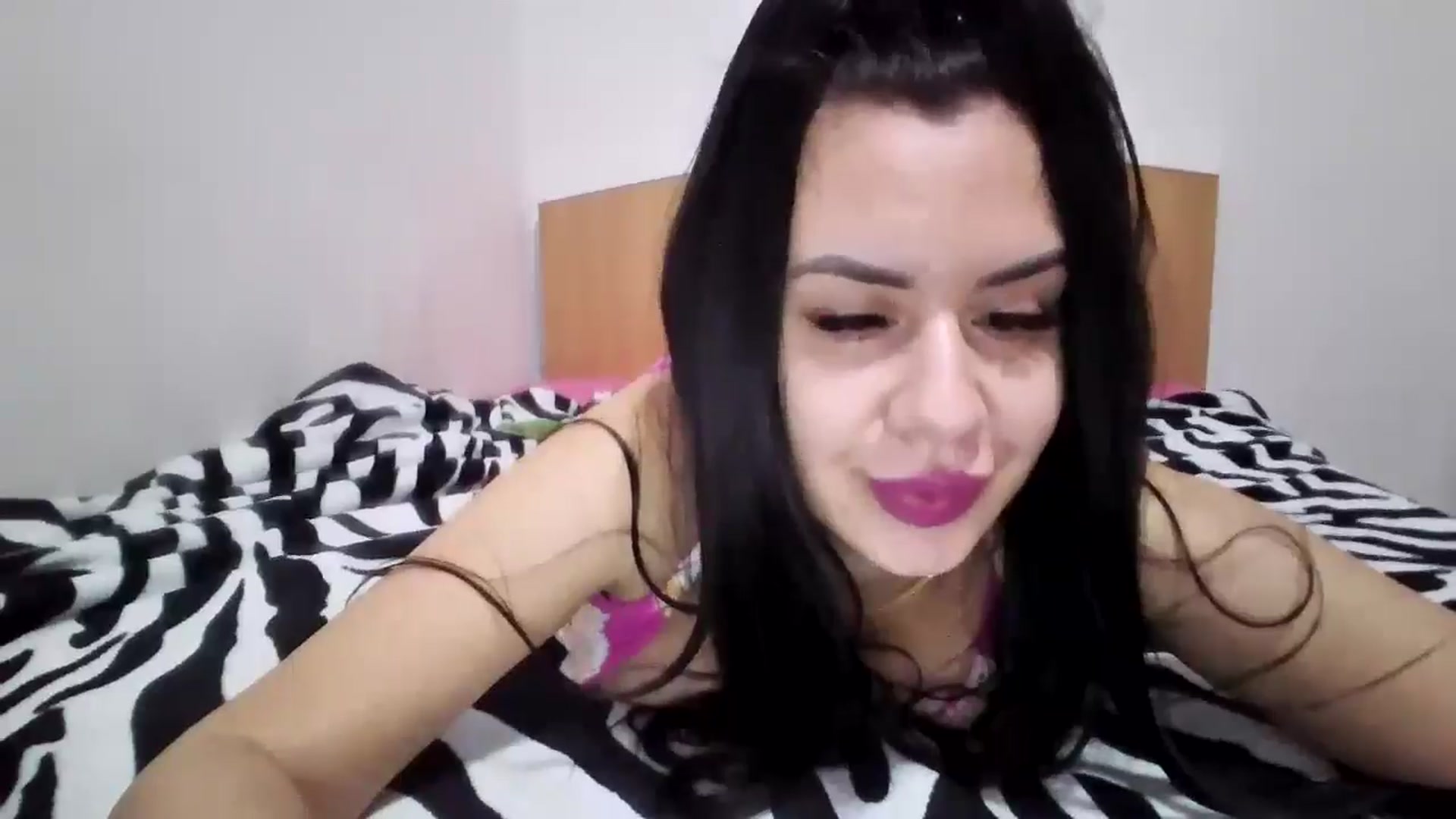 Gallery image thumbnail from AiraNoelle21's myfreecams stream on, 12/26/2025, 14:45 image 20 of 20