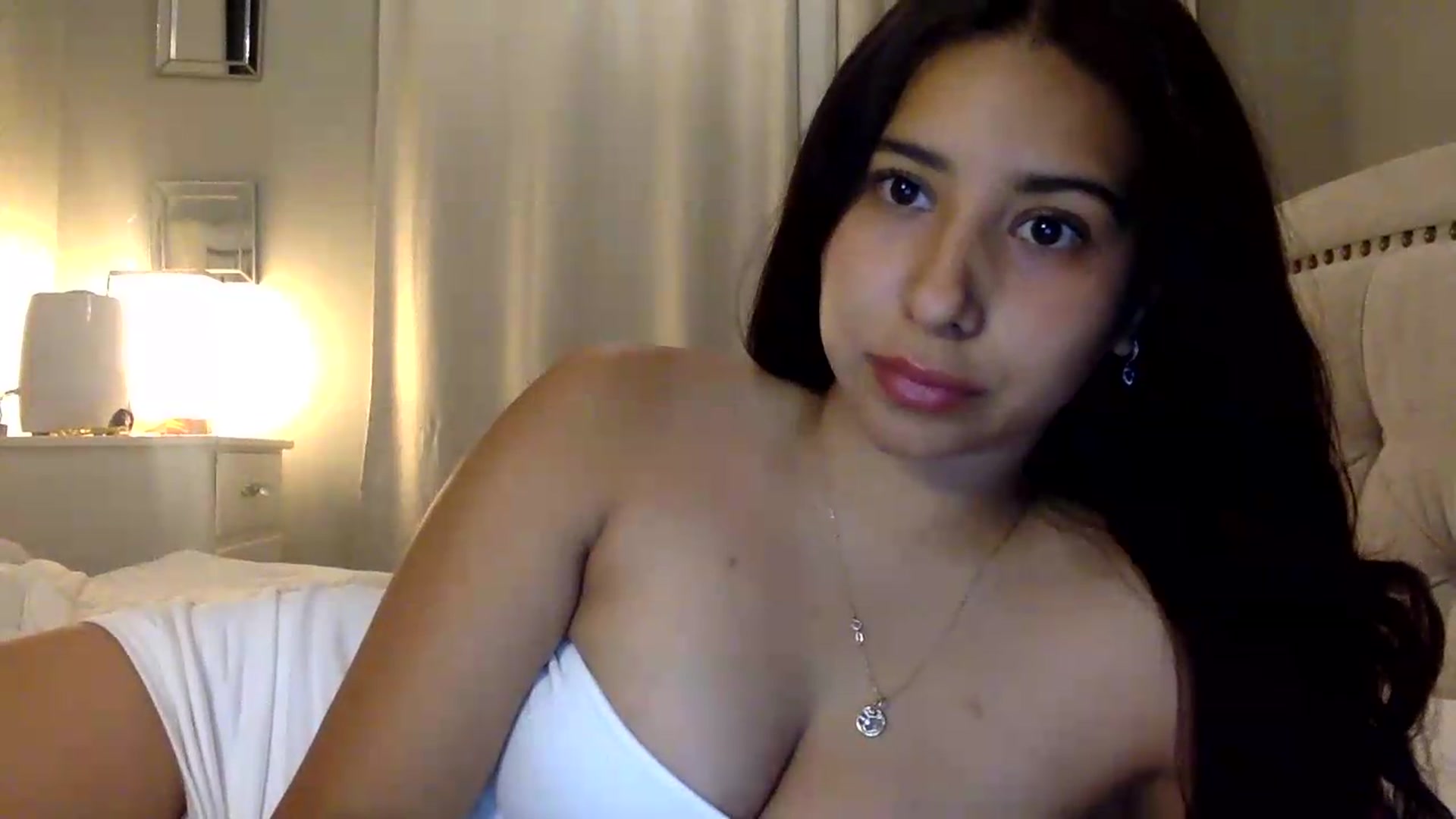 Gallery image thumbnail from Airabella28's myfreecams stream on, 05/11/2026, 01:27 image 15 of 20