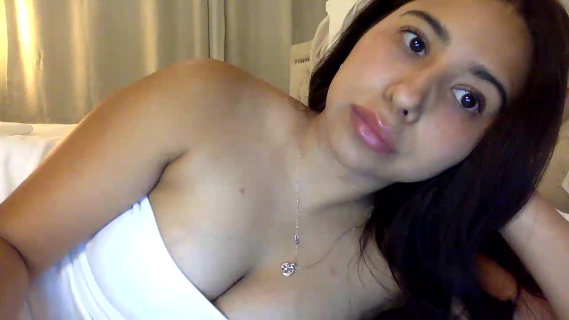 Gallery image thumbnail from Airabella28's myfreecams stream on, 05/11/2026, 01:27 image 17 of 20