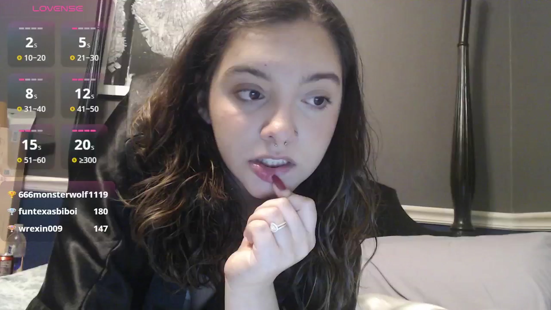Gallery image thumbnail from AireJolene_'s myfreecams stream on, 01/28/2025, 07:14 image 4 of 20