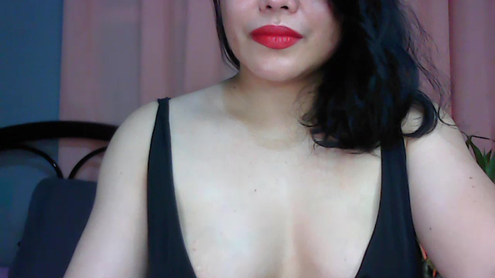 Gallery image thumbnail from Aires1585's myfreecams stream on, 06/12/2025, 01:16 image 17 of 20
