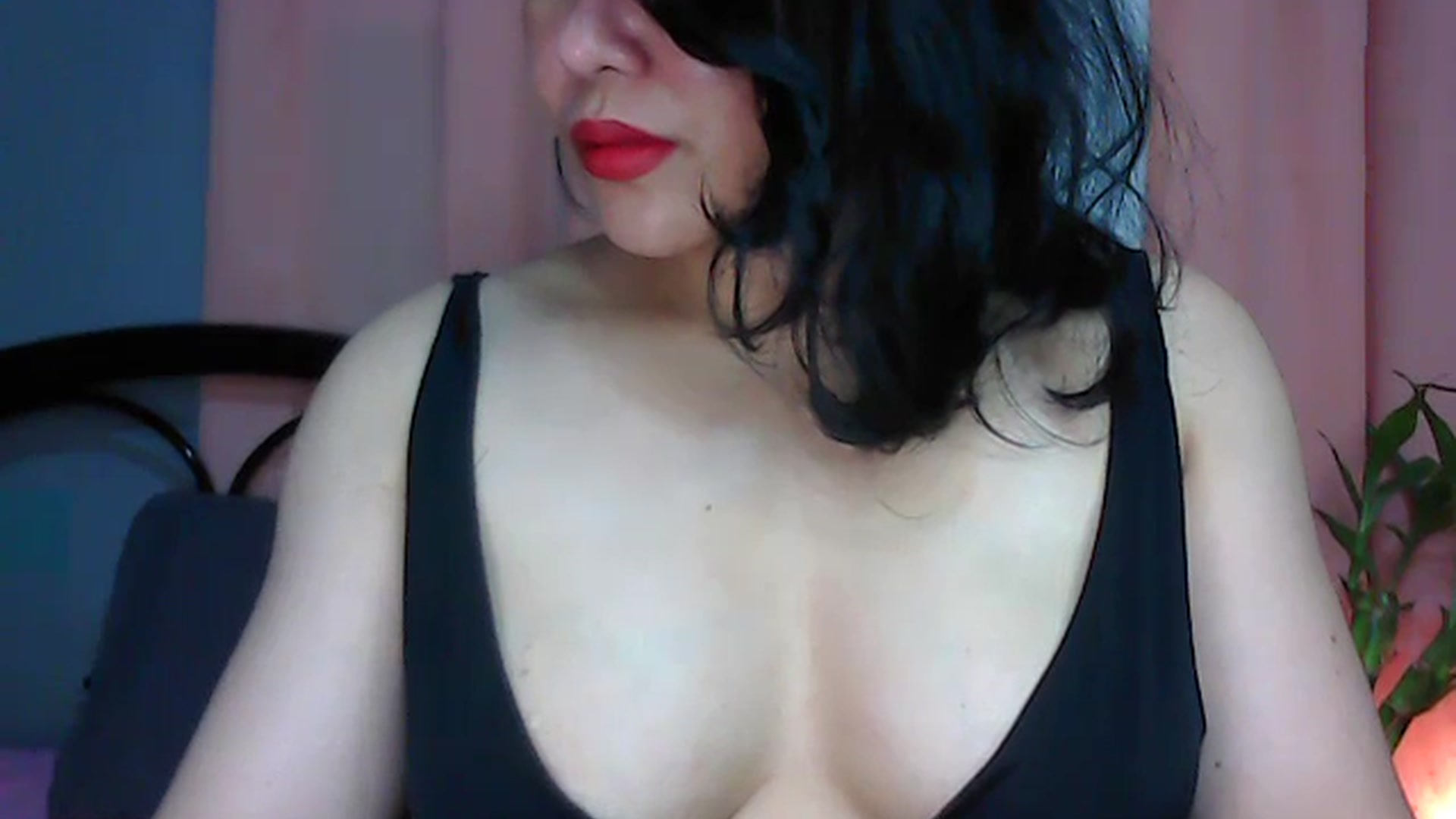 Gallery image thumbnail from Aires1585's myfreecams stream on, 06/12/2025, 01:16 image 16 of 20